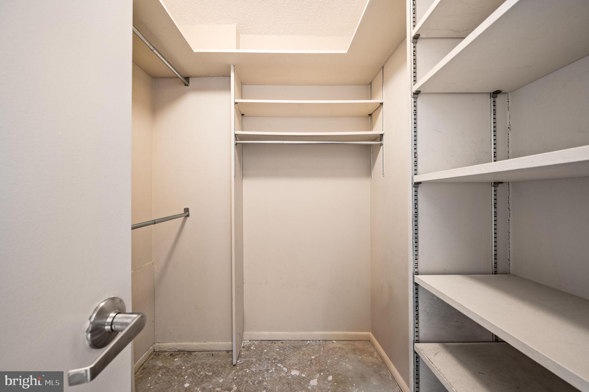 AVENUE OF THE ARTS - Residential