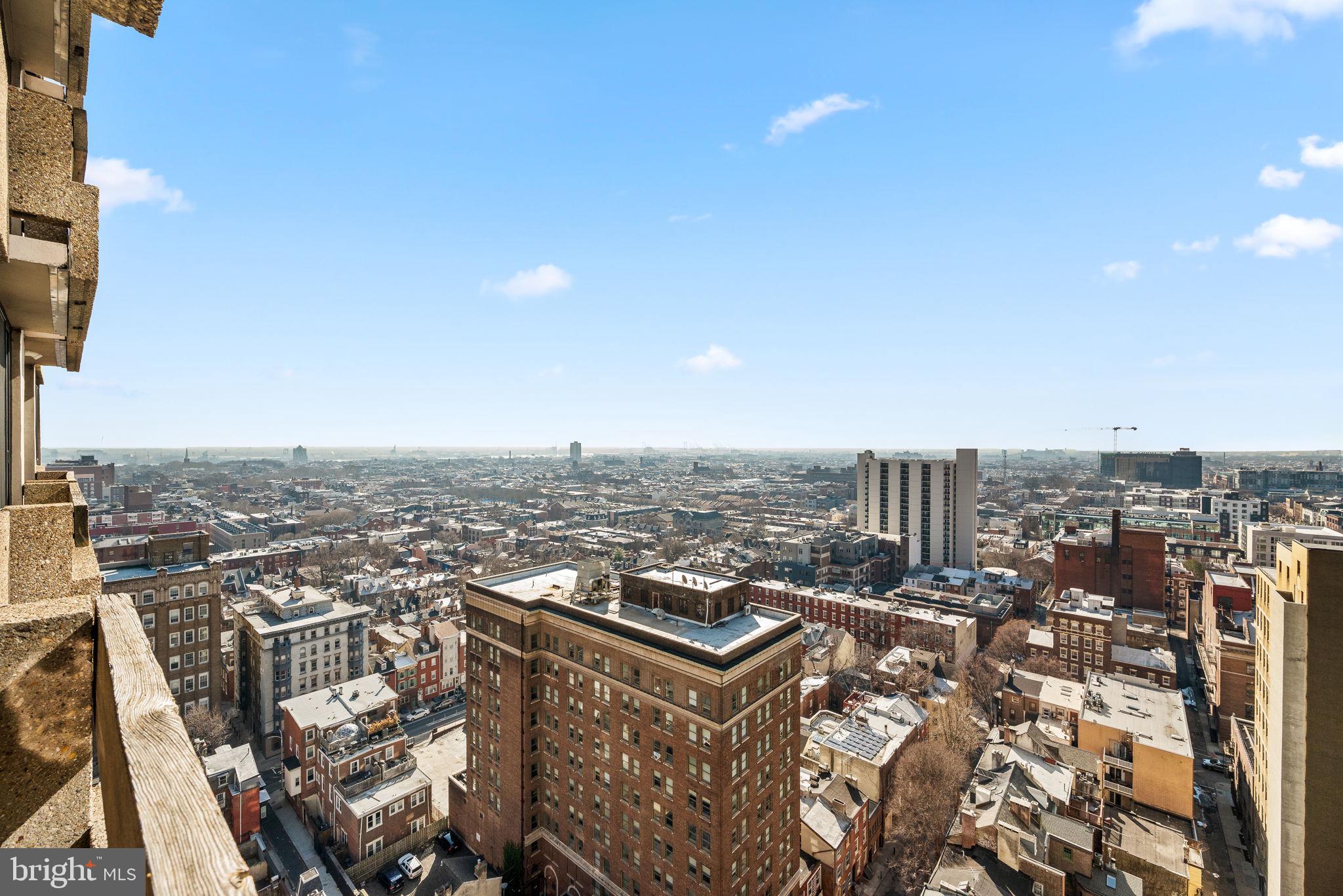 AVENUE OF THE ARTS - Residential