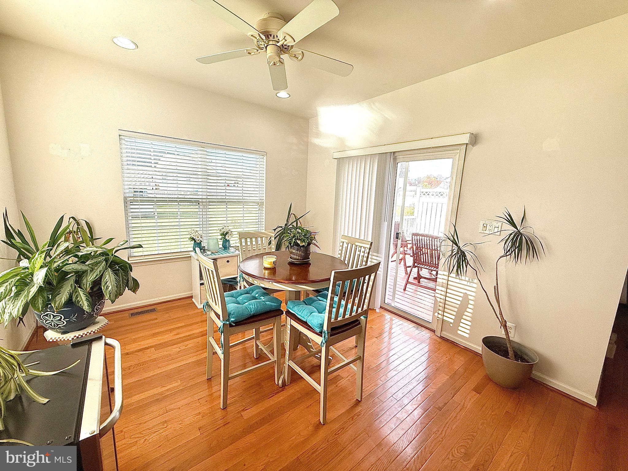 MEADOWSATCHESTNUTRID - Residential