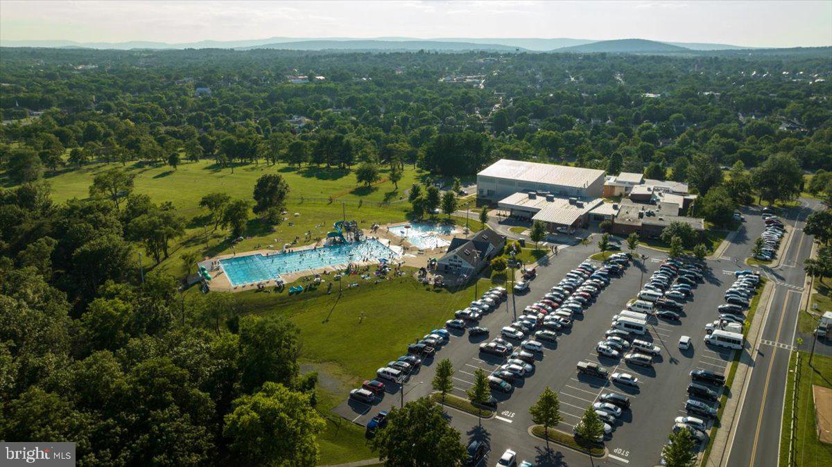 MORLYN HILLS - Residential