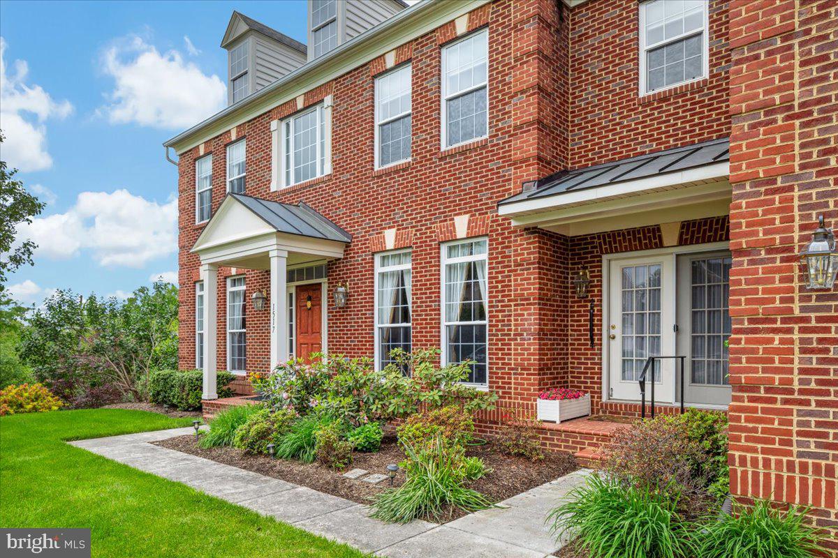 1517 BROOKDALE COURT