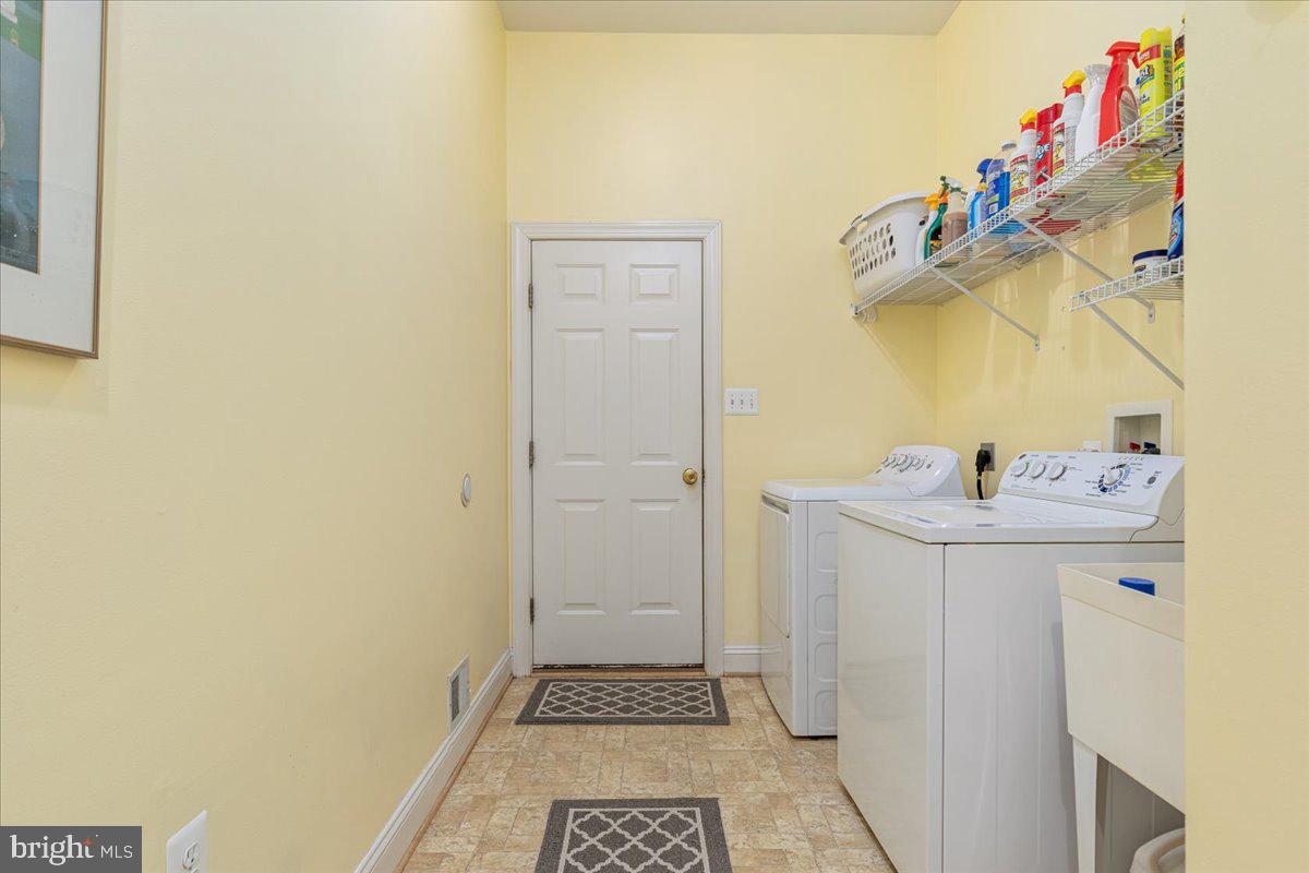 MORLYN HILLS - Residential