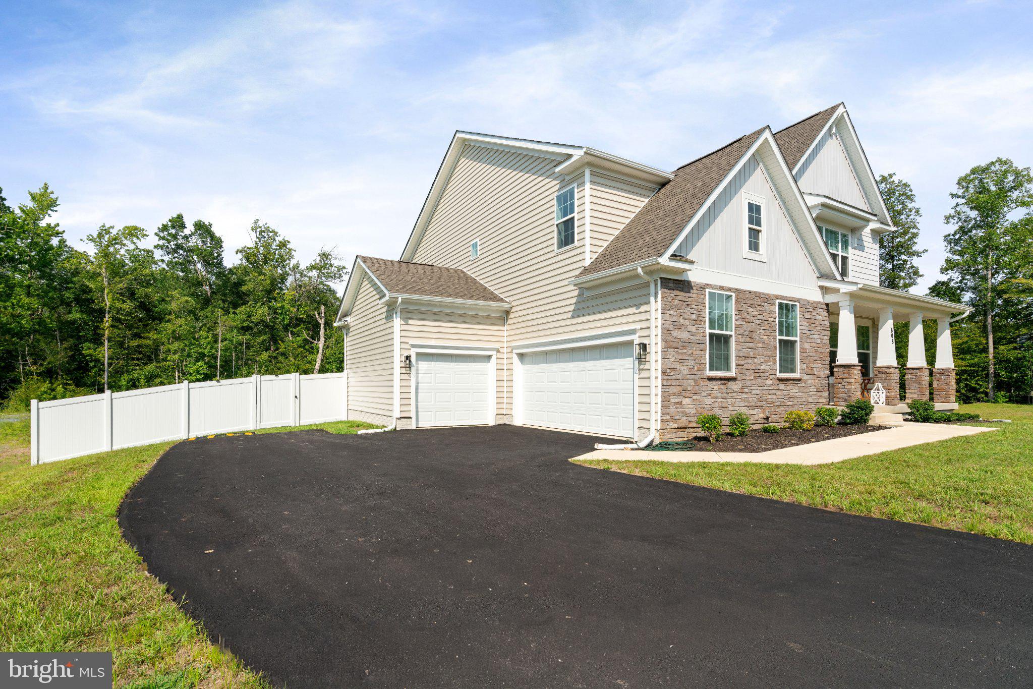 808 LONG MEADOW DRIVE