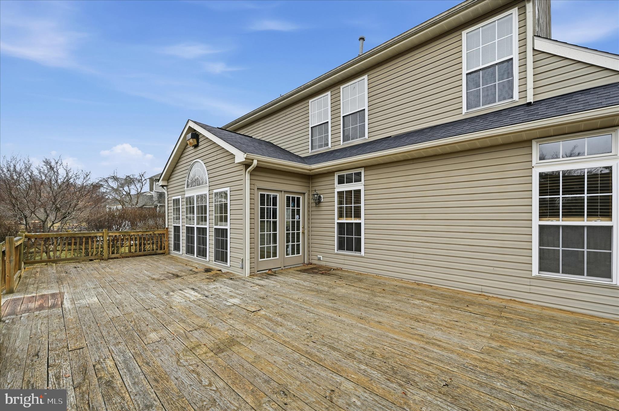 LOCUST HILL - Residential