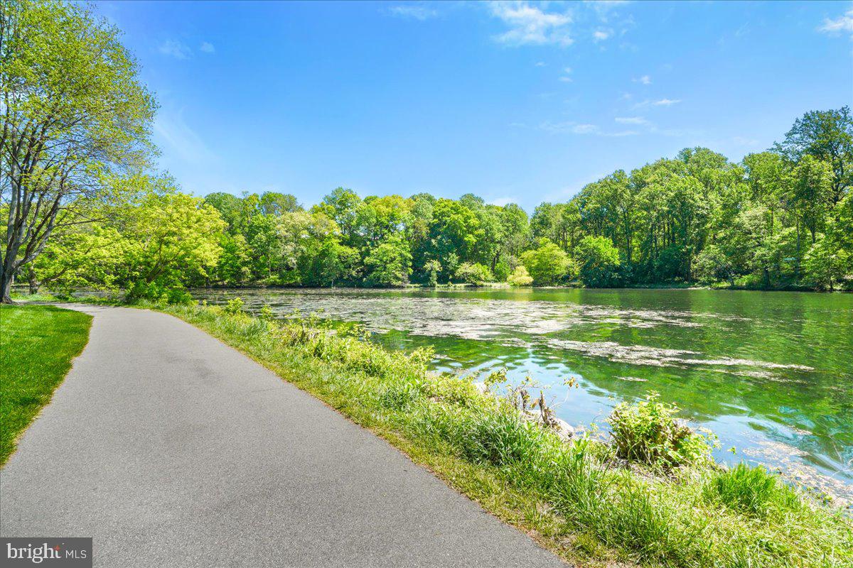 VILLAGE OF OWEN BROWN - Residential