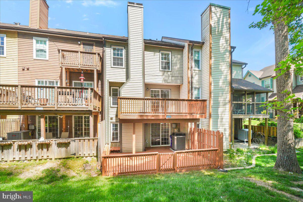 VILLAGE OF OWEN BROWN - Residential