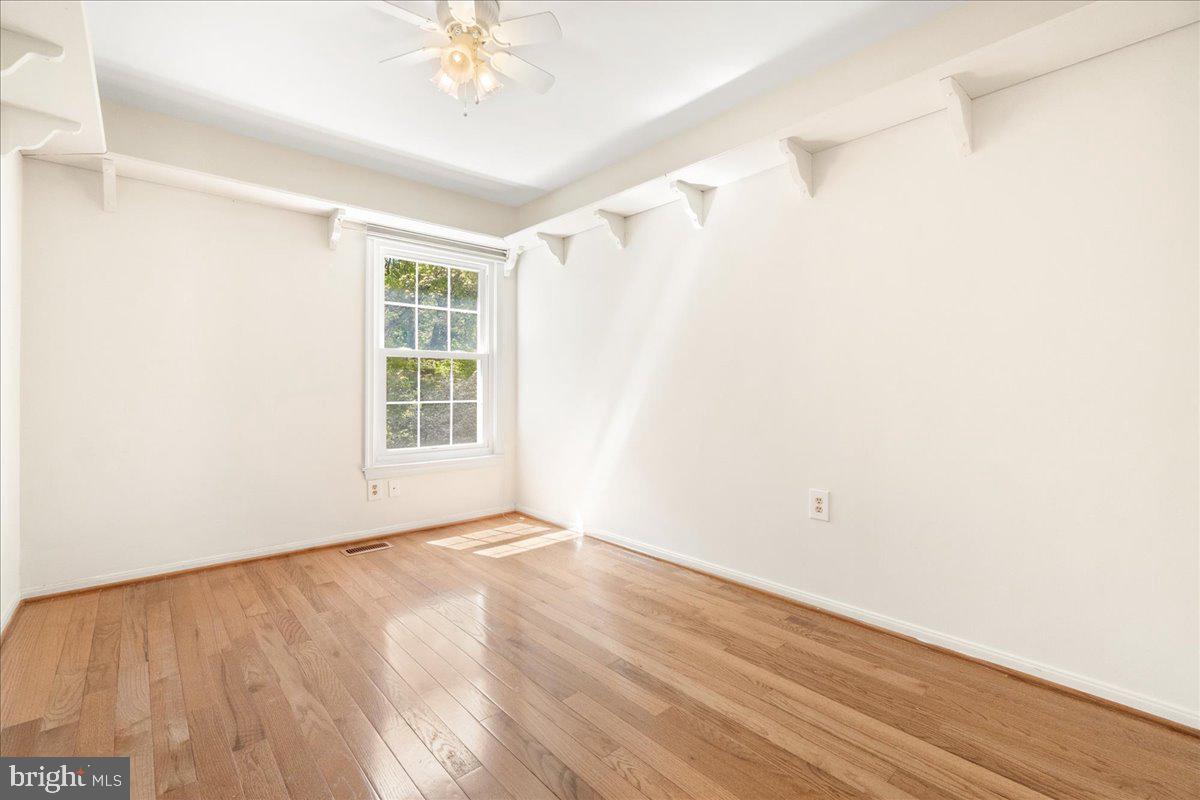 VILLAGE OF OWEN BROWN - Residential