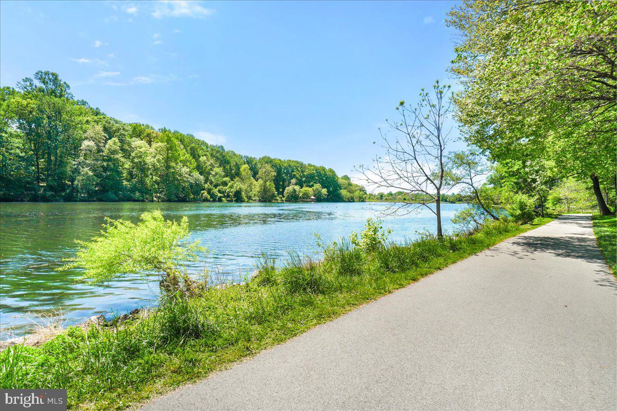 VILLAGE OF OWEN BROWN - Residential