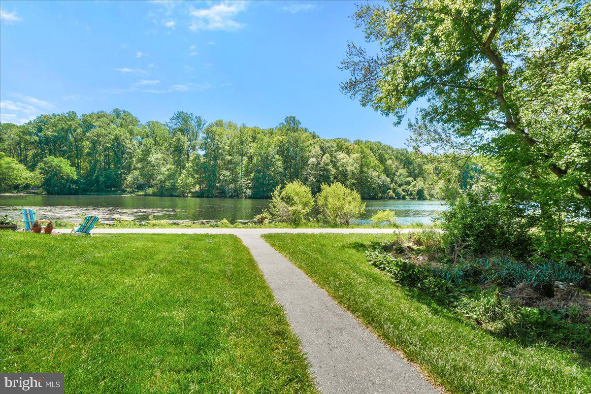 VILLAGE OF OWEN BROWN - Residential