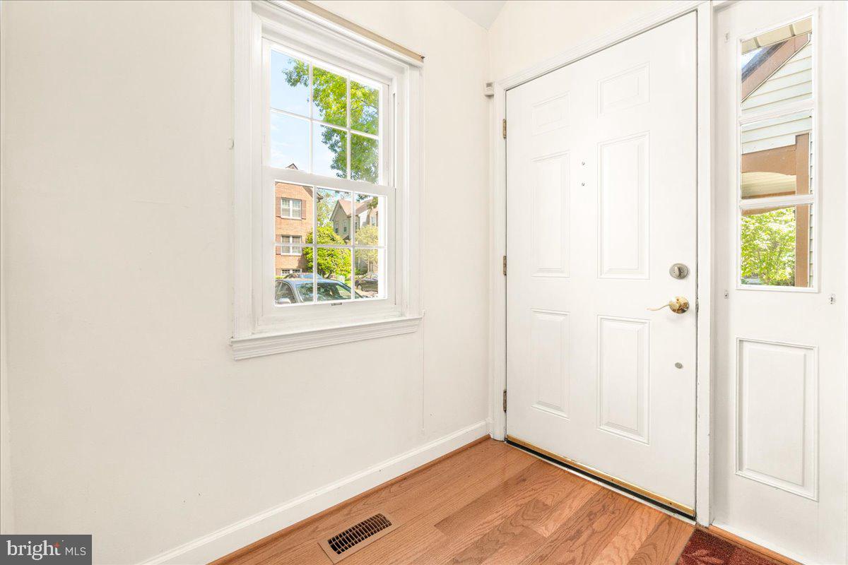 VILLAGE OF OWEN BROWN - Residential