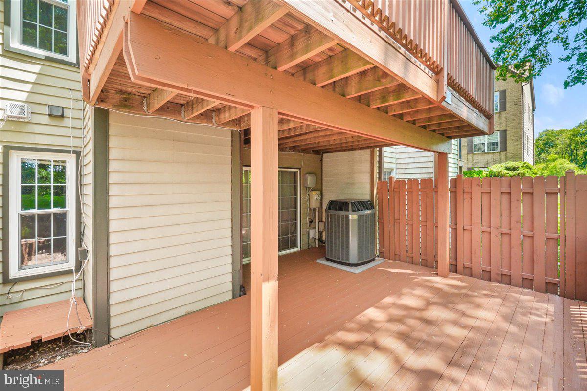 VILLAGE OF OWEN BROWN - Residential