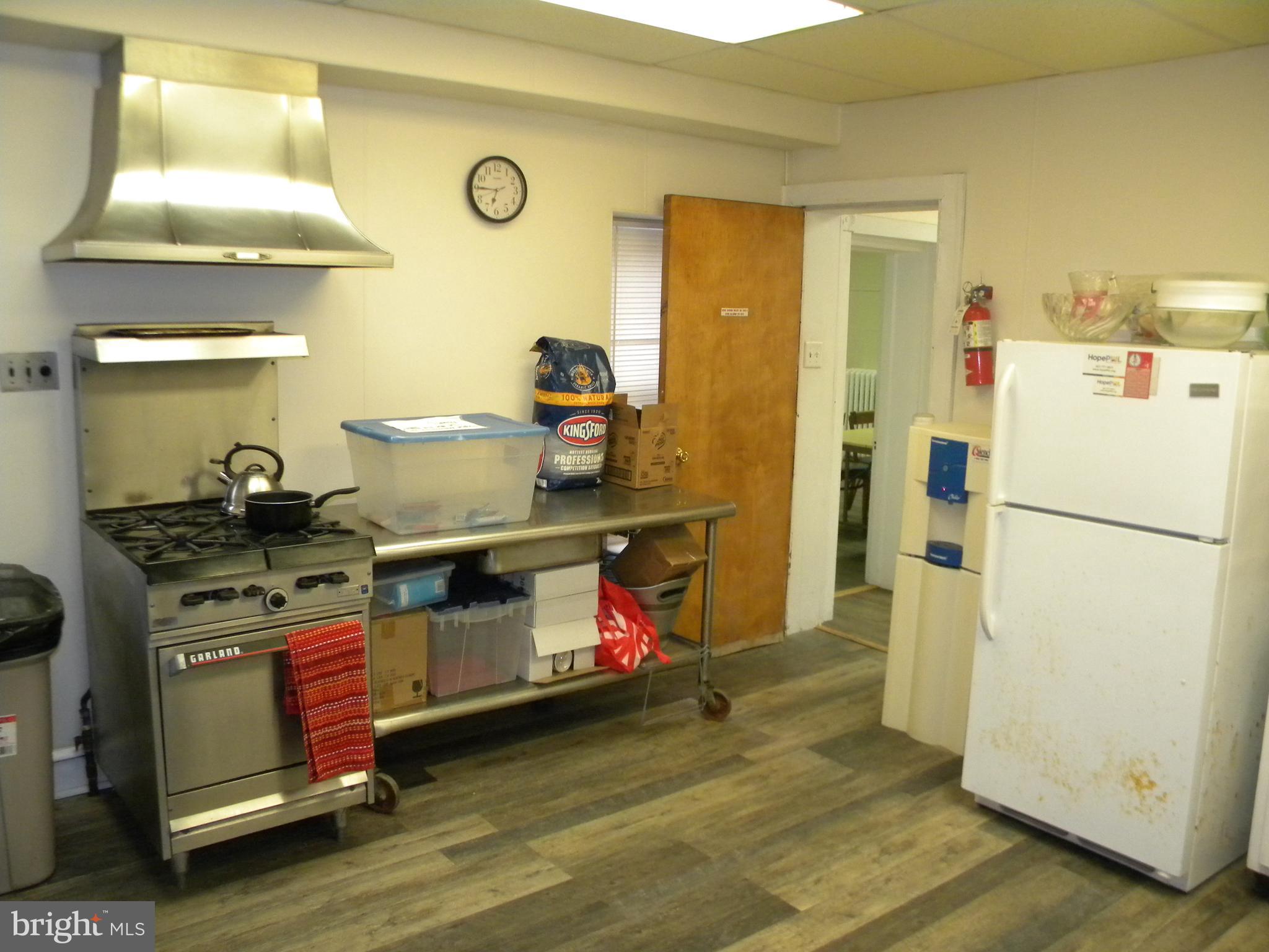 GERMANTOWN (WEST) - Commercial Sale