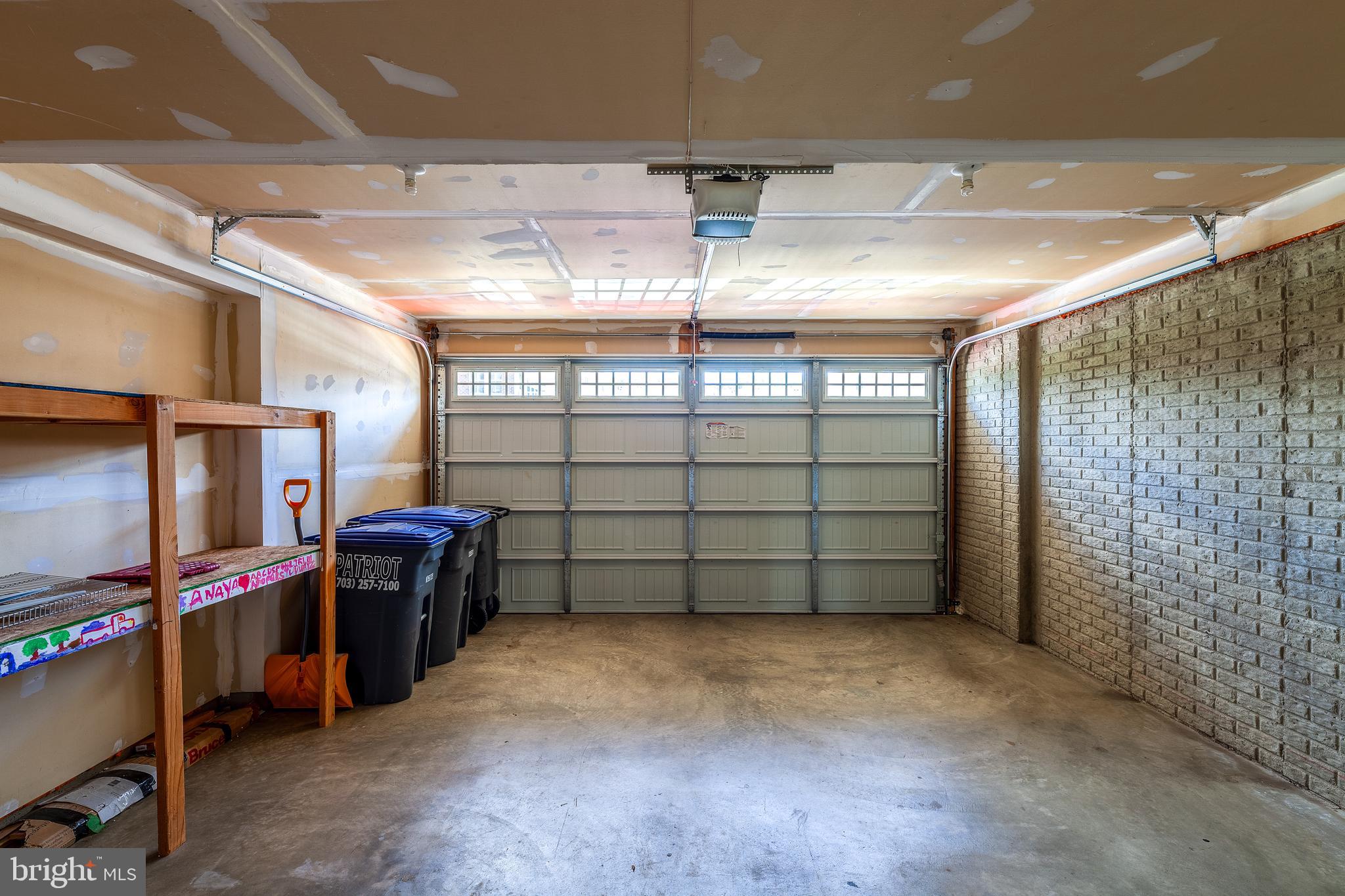 SEVEN HILLS - Residential