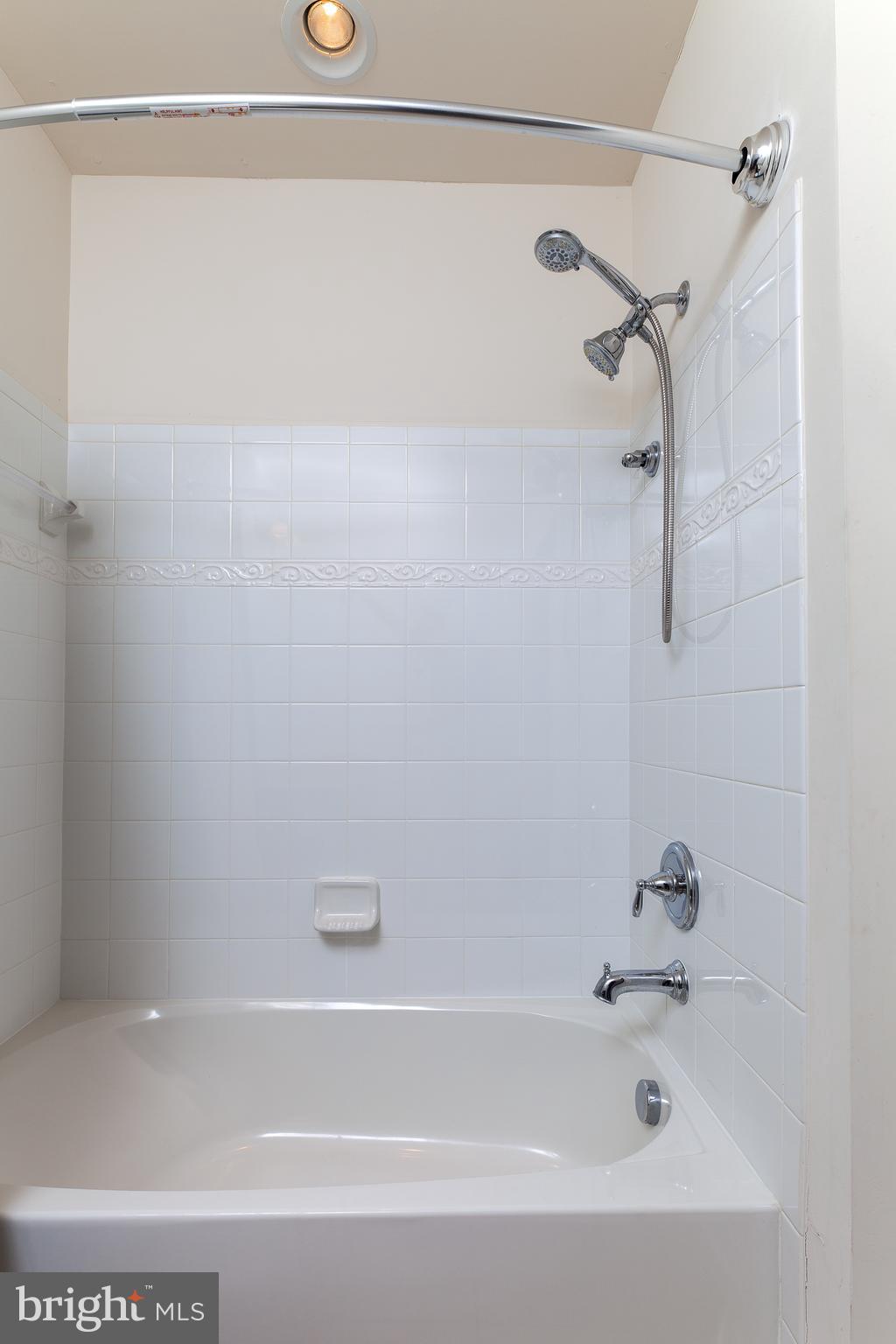 SEVEN HILLS - Residential