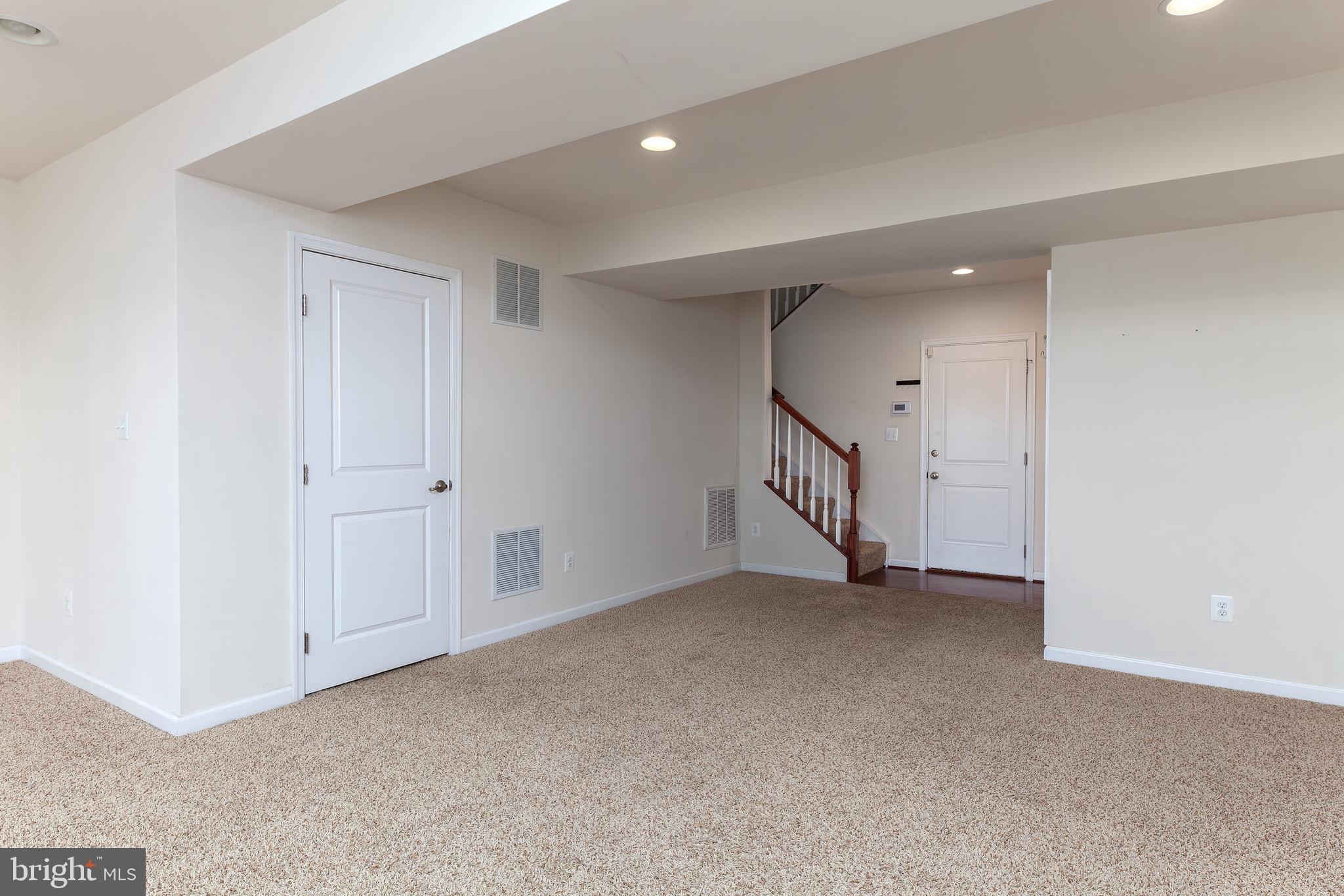 SEVEN HILLS - Residential