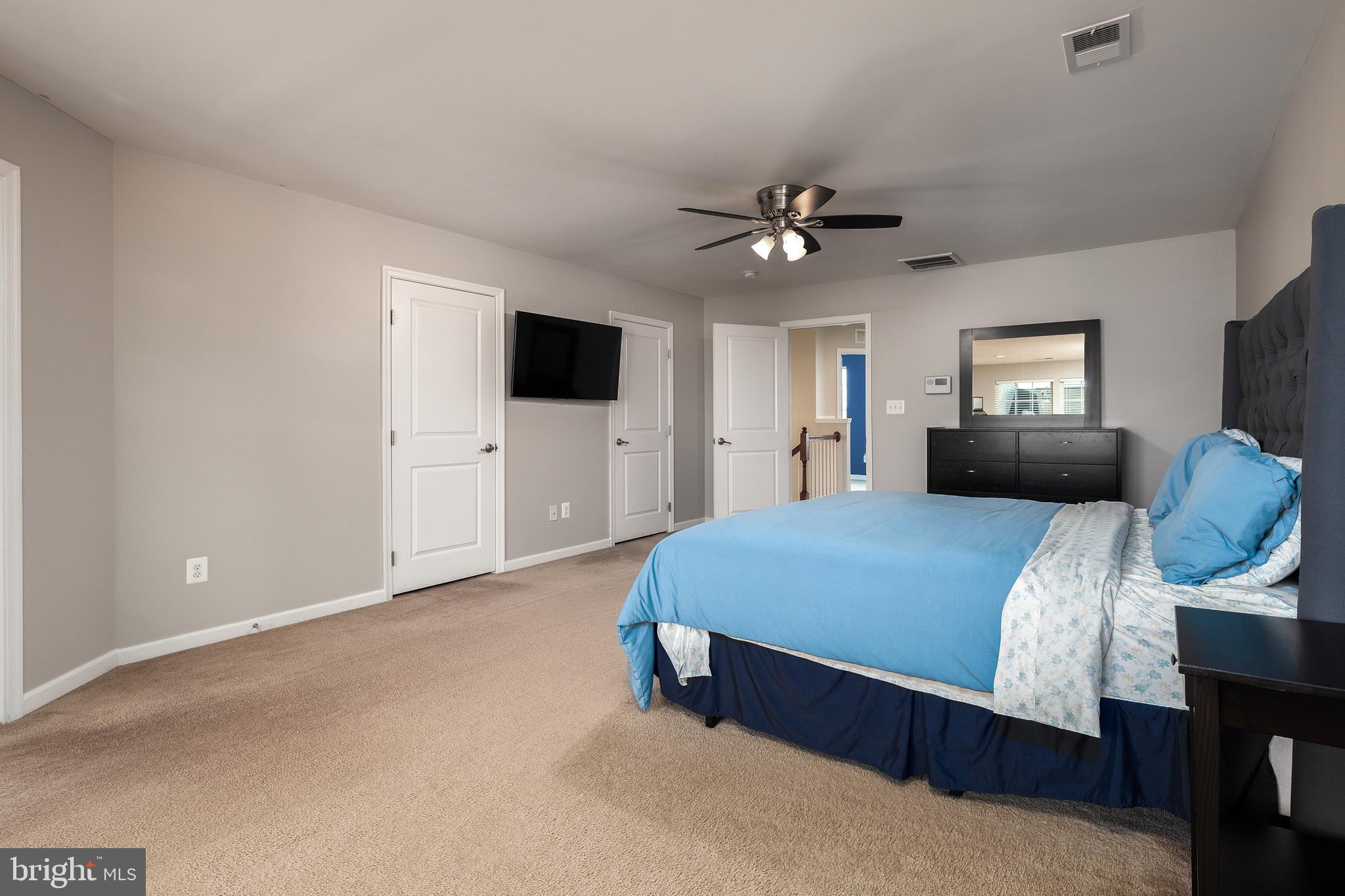 SEVEN HILLS - Residential