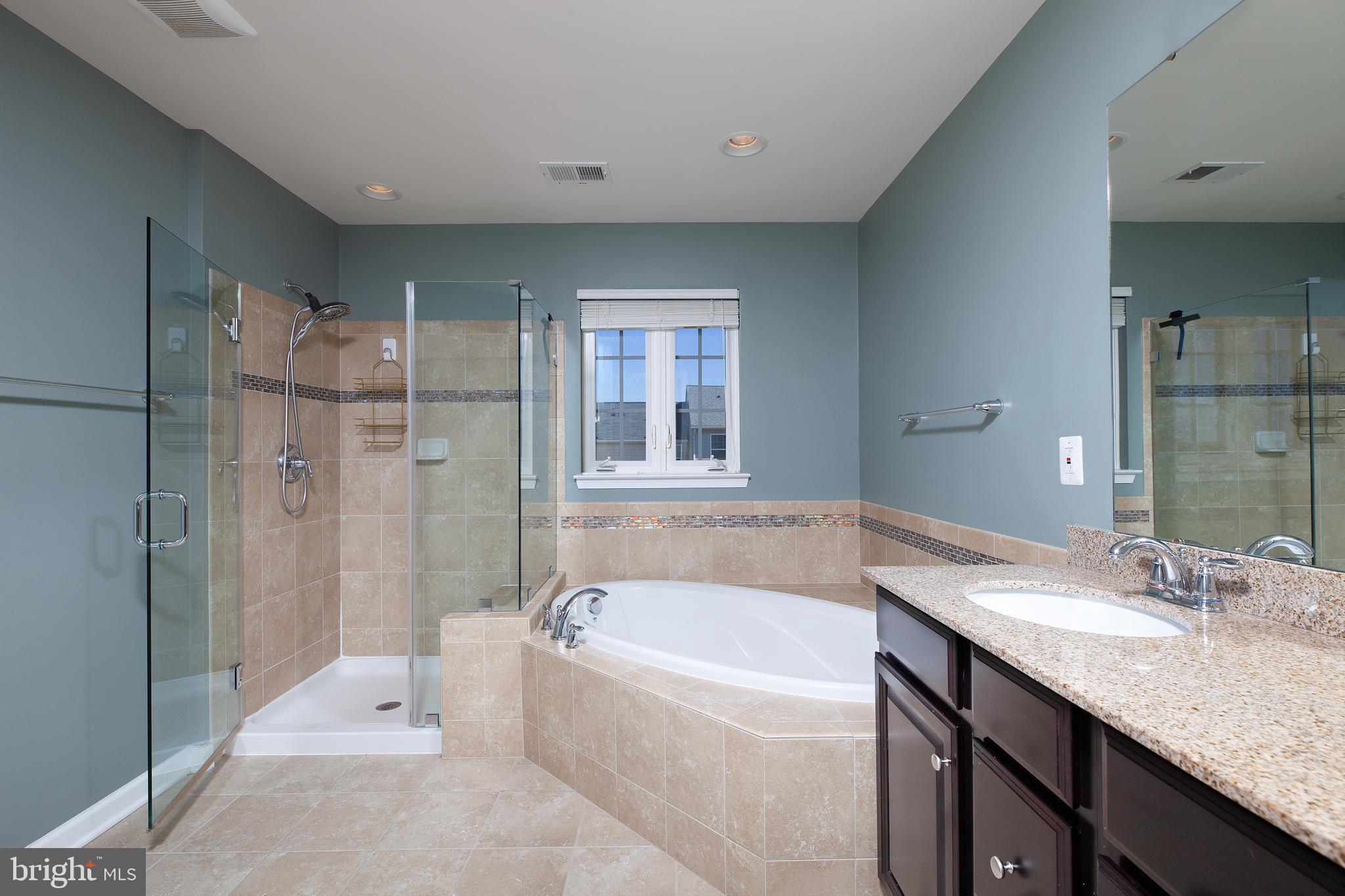 SEVEN HILLS - Residential