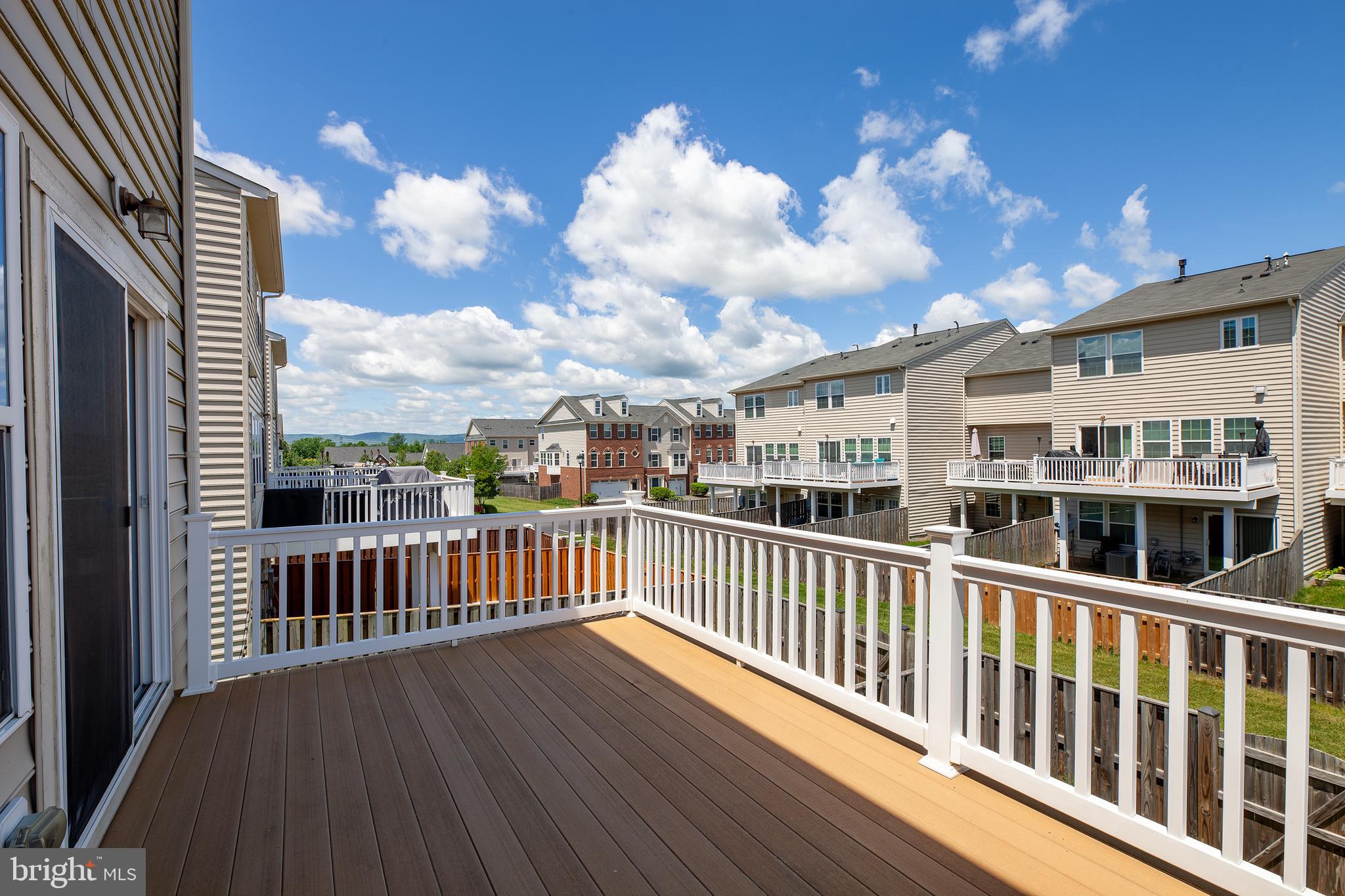 SEVEN HILLS - Residential