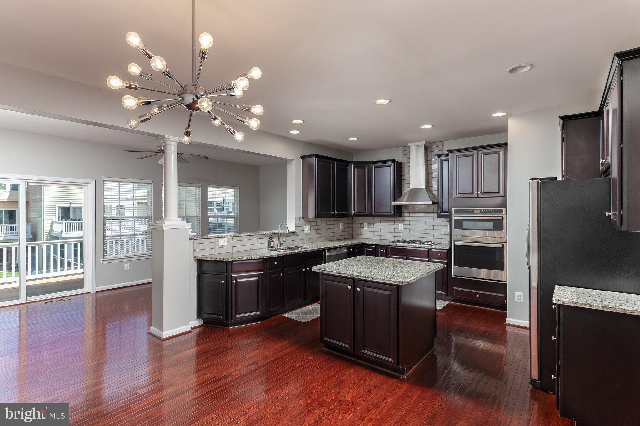 SEVEN HILLS - Residential