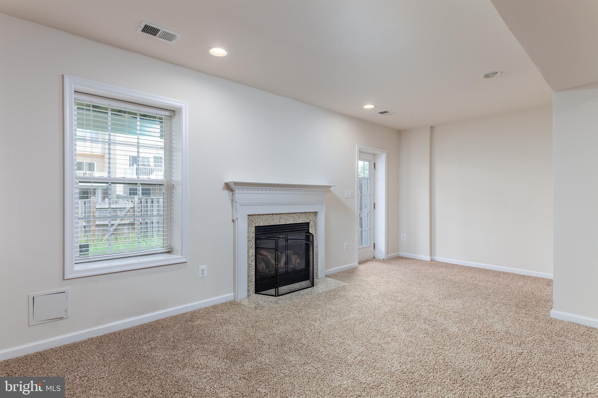 SEVEN HILLS - Residential