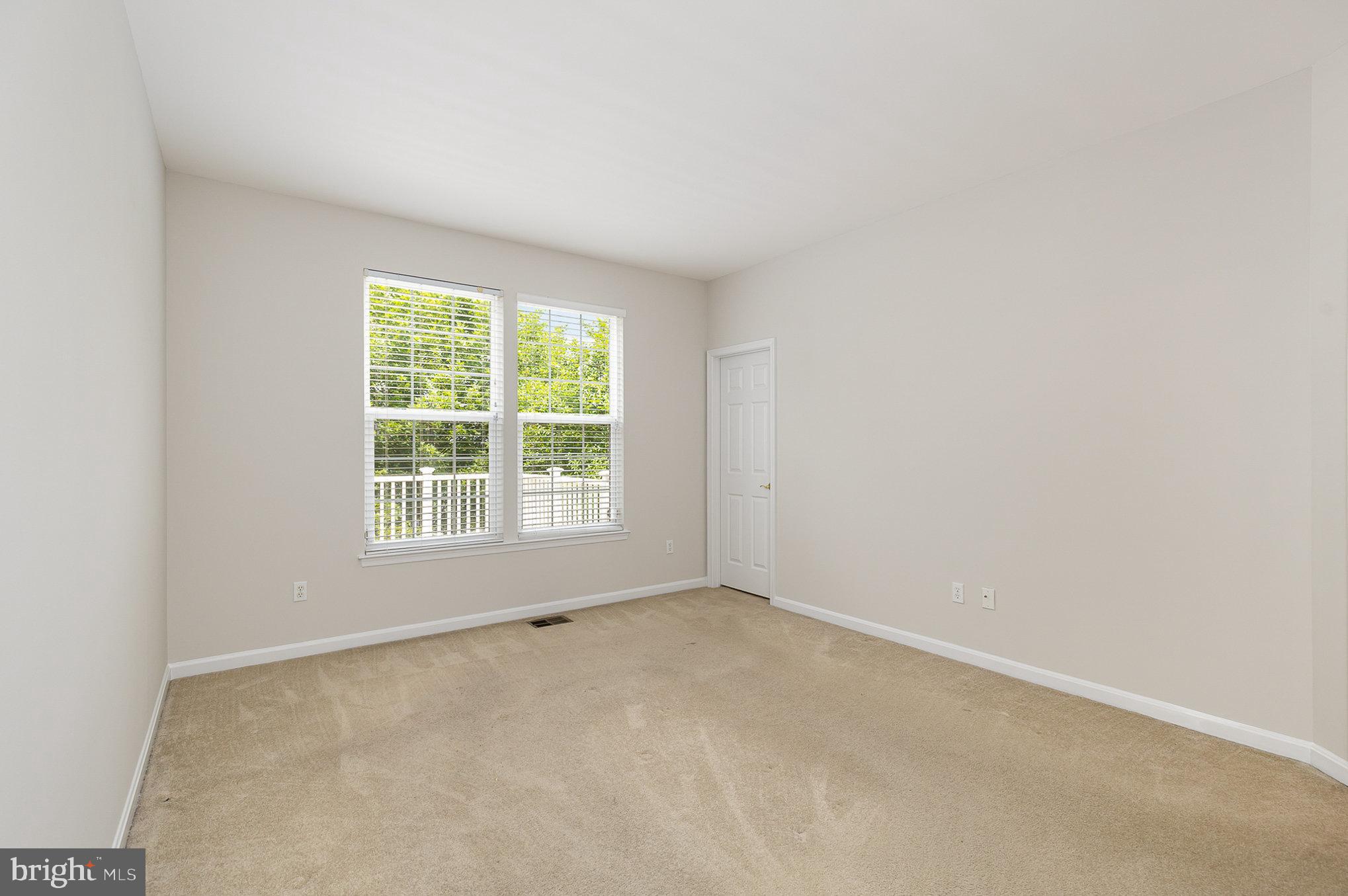 FOUR SEASONS IN HISTORIC VIRGINIA - Residential