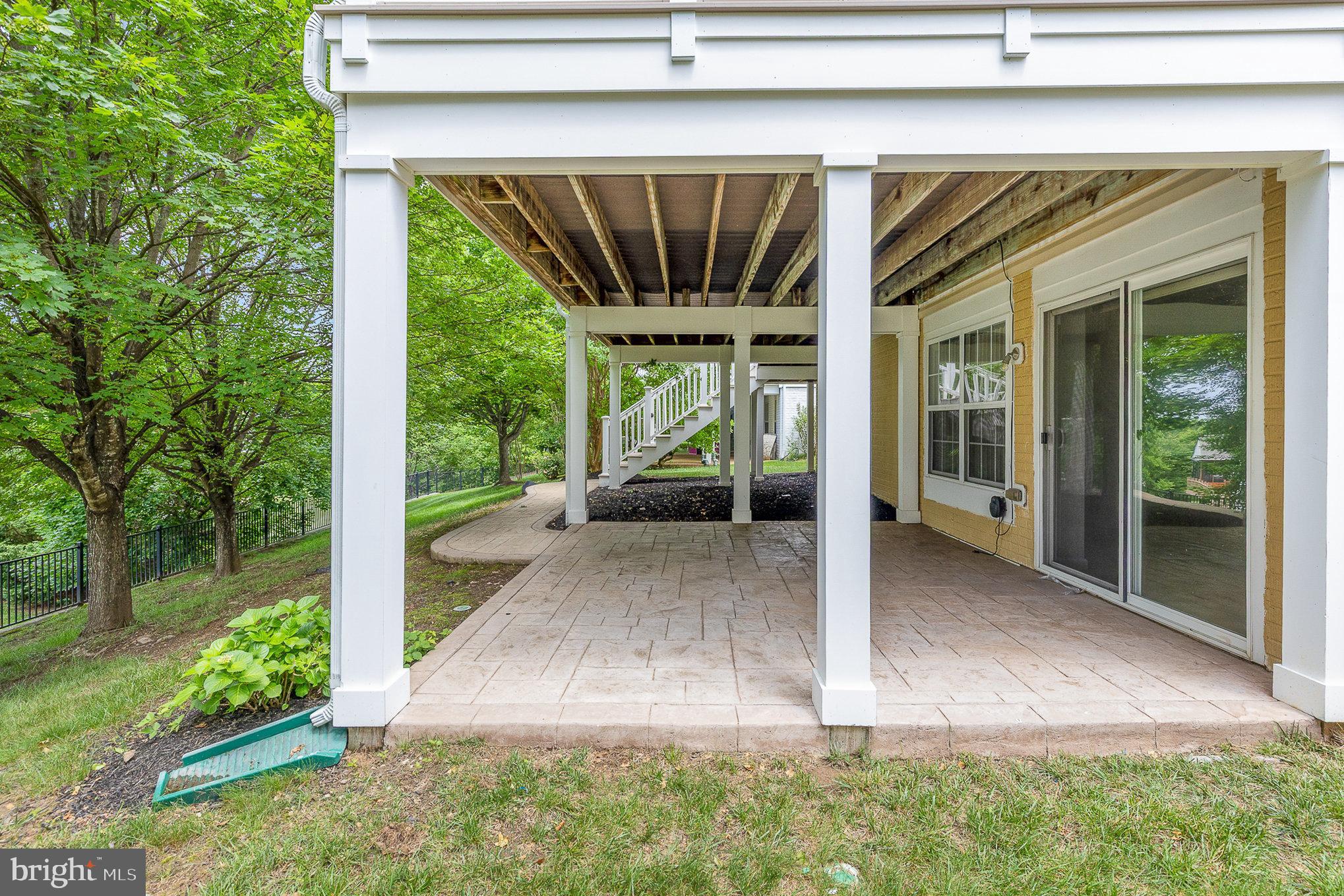 FOUR SEASONS IN HISTORIC VIRGINIA - Residential
