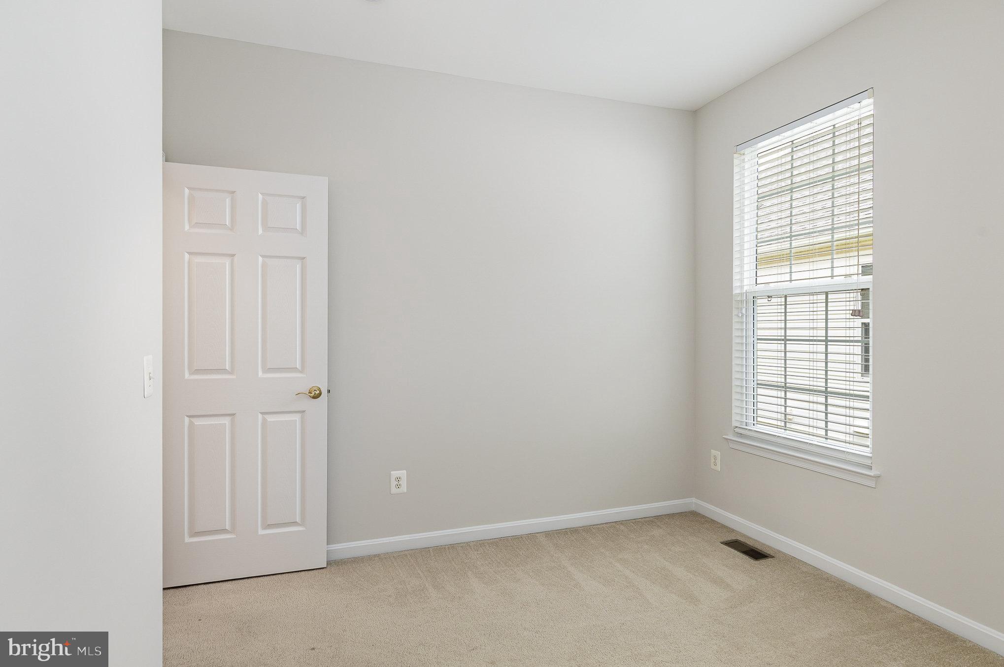 FOUR SEASONS IN HISTORIC VIRGINIA - Residential