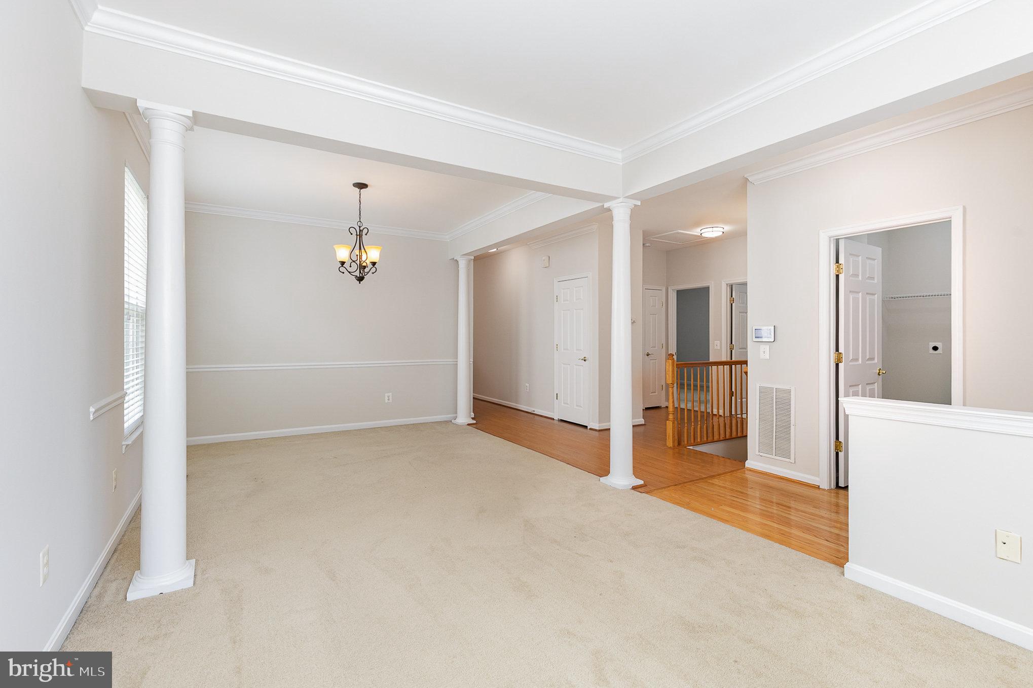 FOUR SEASONS IN HISTORIC VIRGINIA - Residential