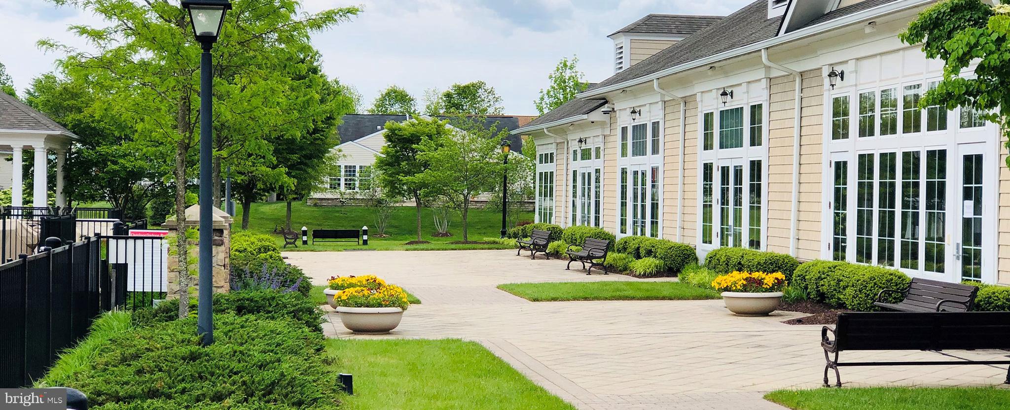 FOUR SEASONS IN HISTORIC VIRGINIA - Residential