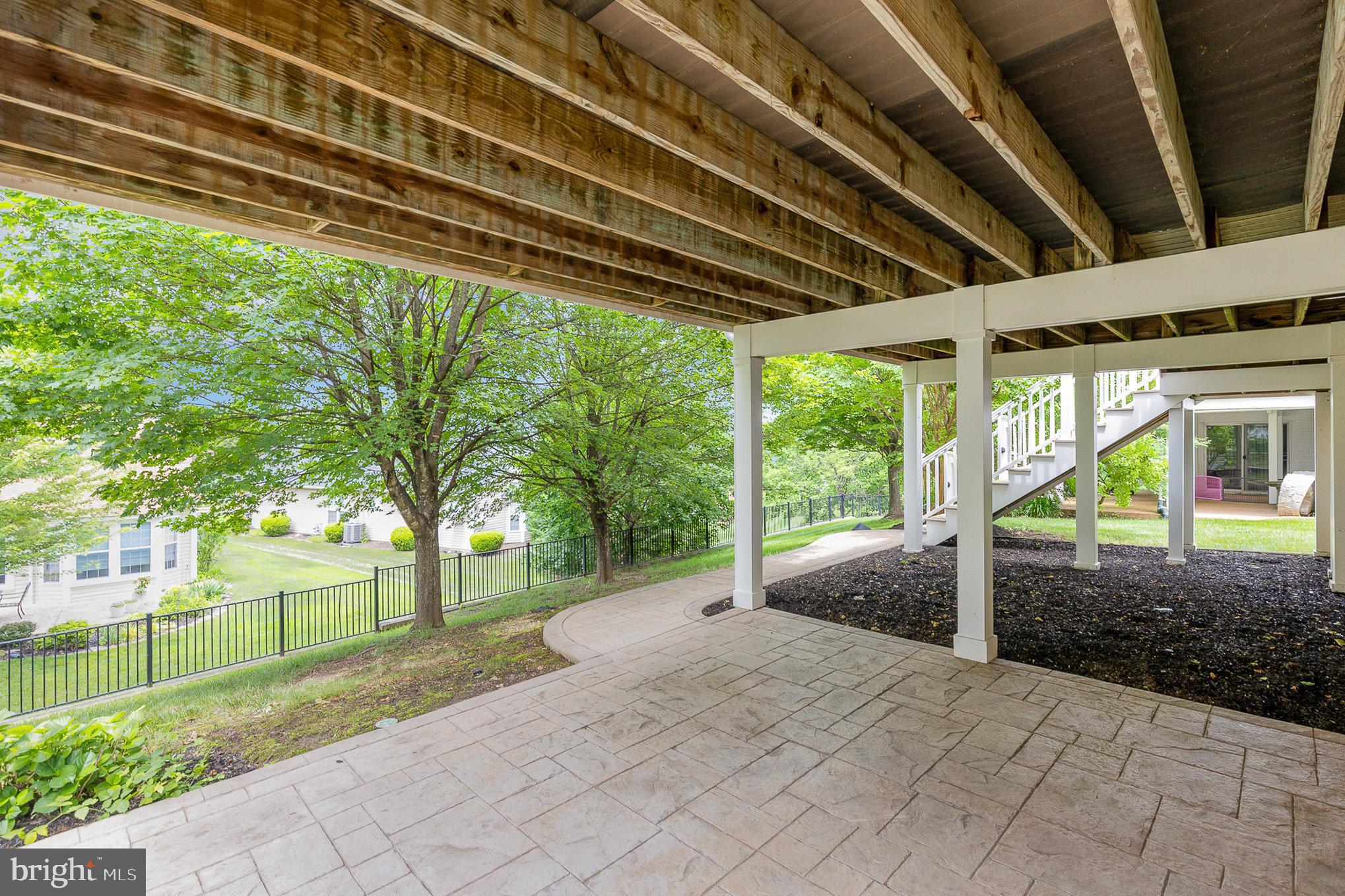 FOUR SEASONS IN HISTORIC VIRGINIA - Residential