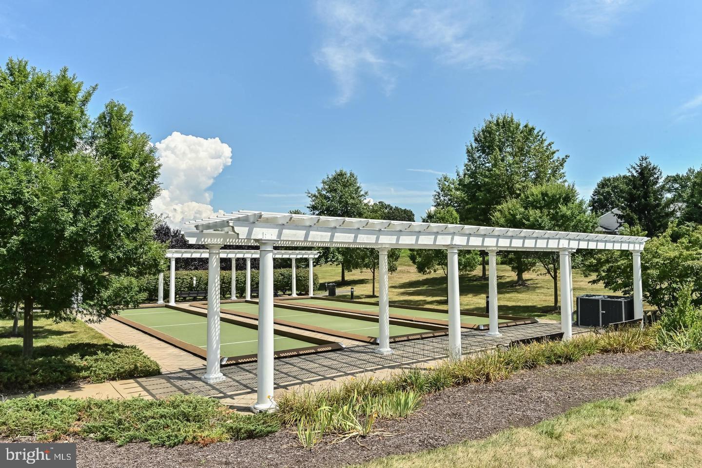 FOUR SEASONS IN HISTORIC VIRGINIA - Residential