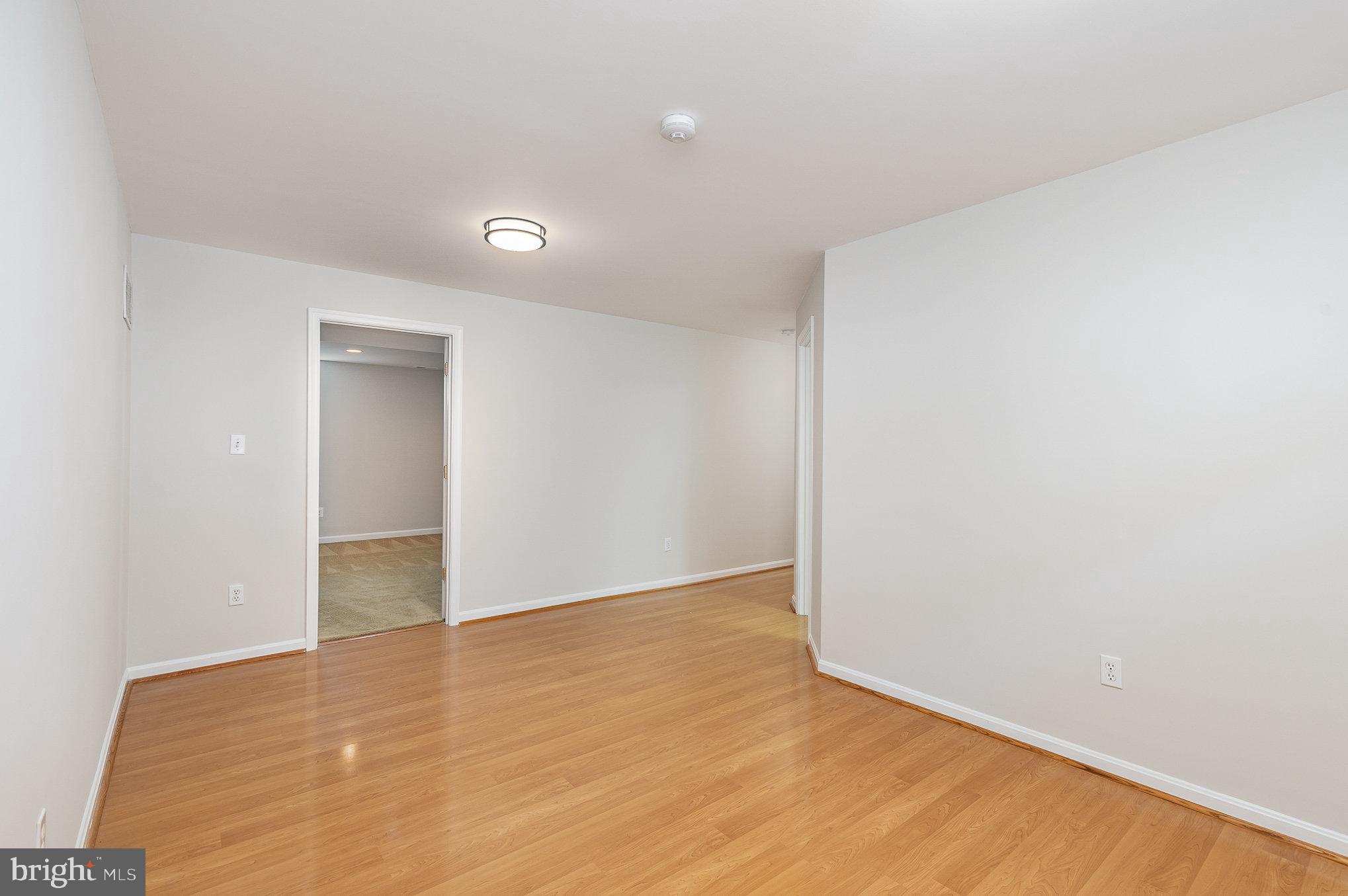 FOUR SEASONS IN HISTORIC VIRGINIA - Residential