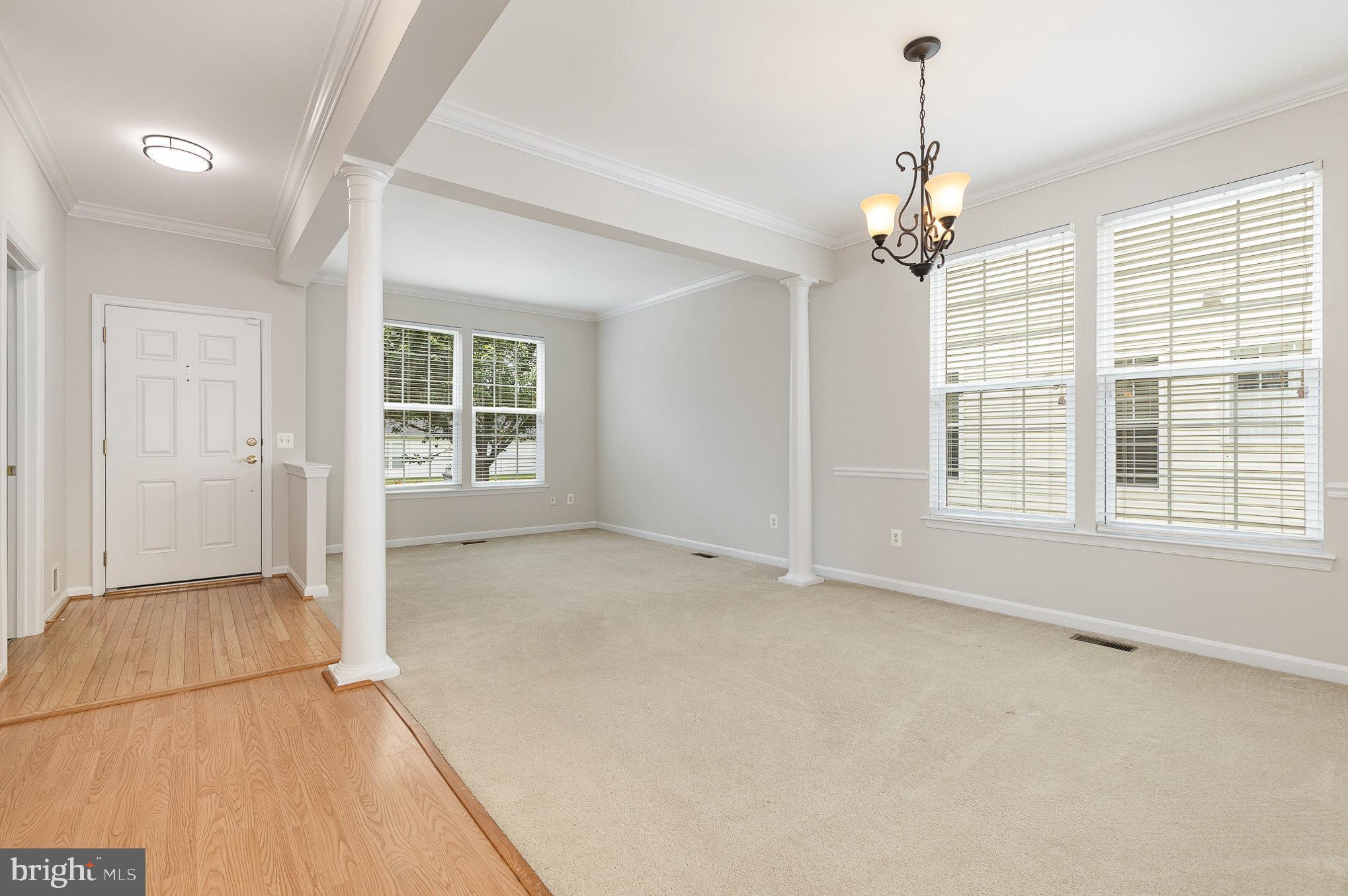 FOUR SEASONS IN HISTORIC VIRGINIA - Residential