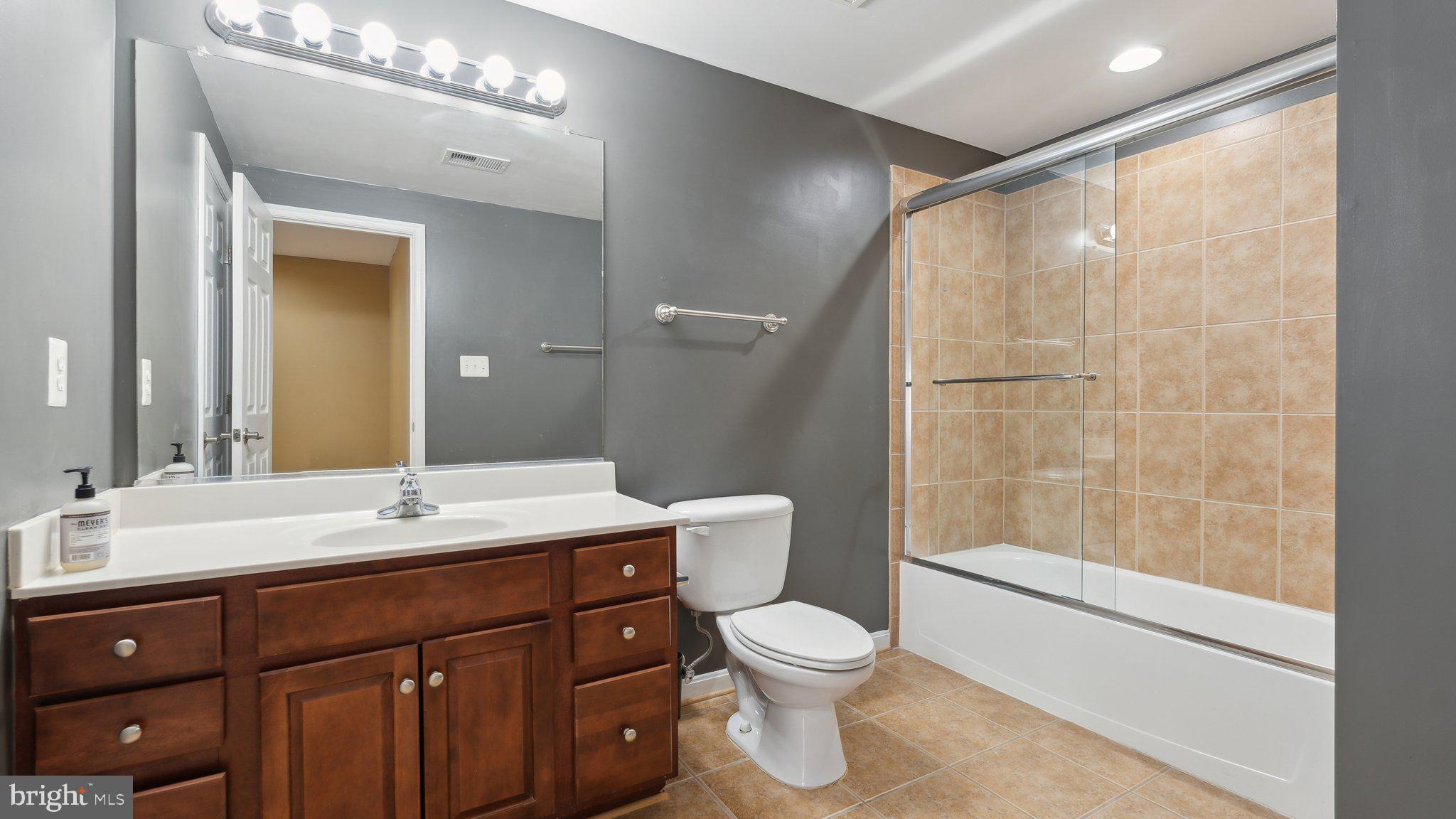 CEDAR BROOKE - Residential