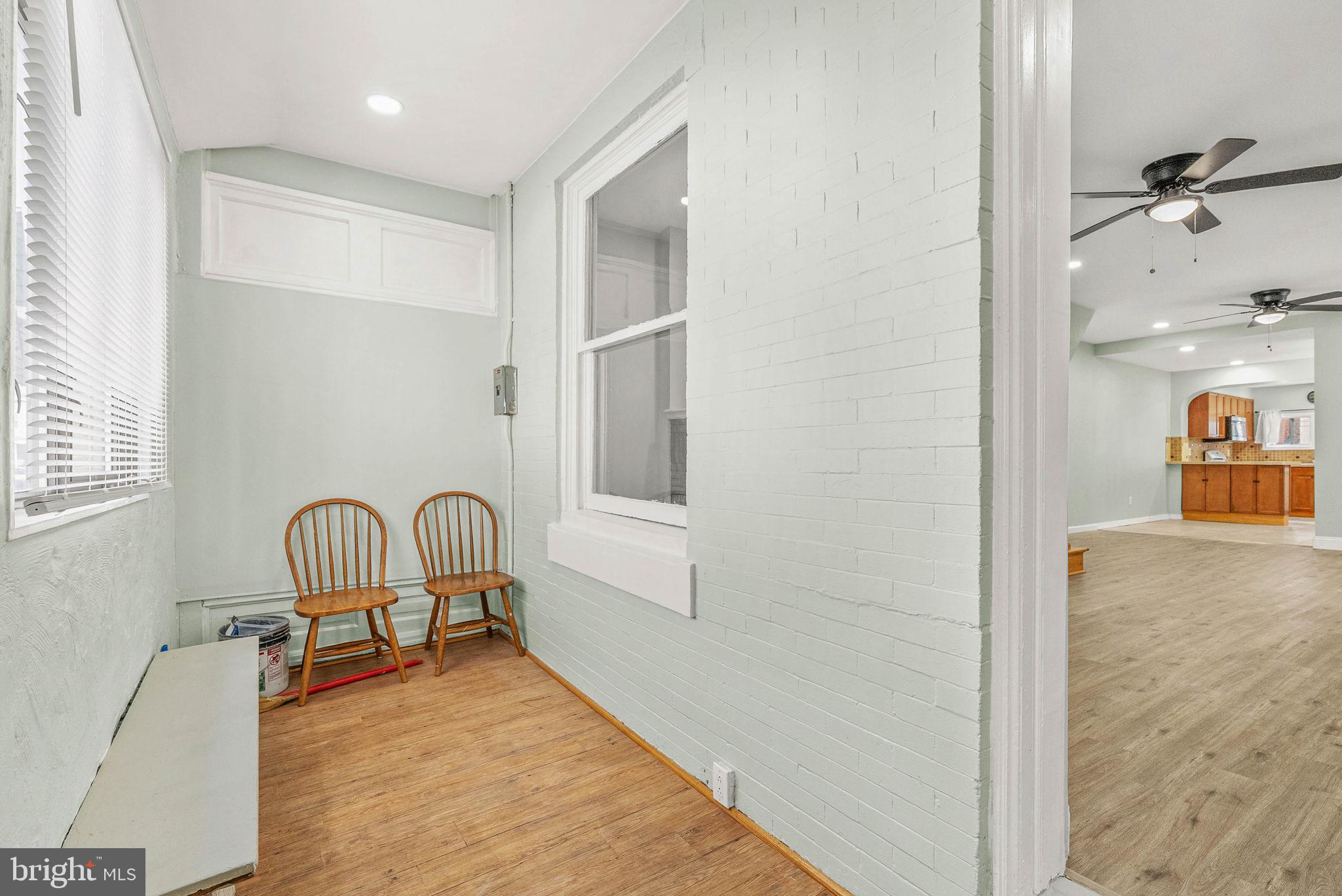 POINT BREEZE - Residential