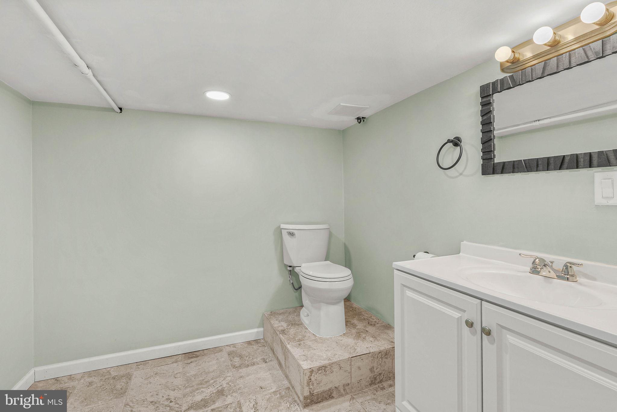 POINT BREEZE - Residential