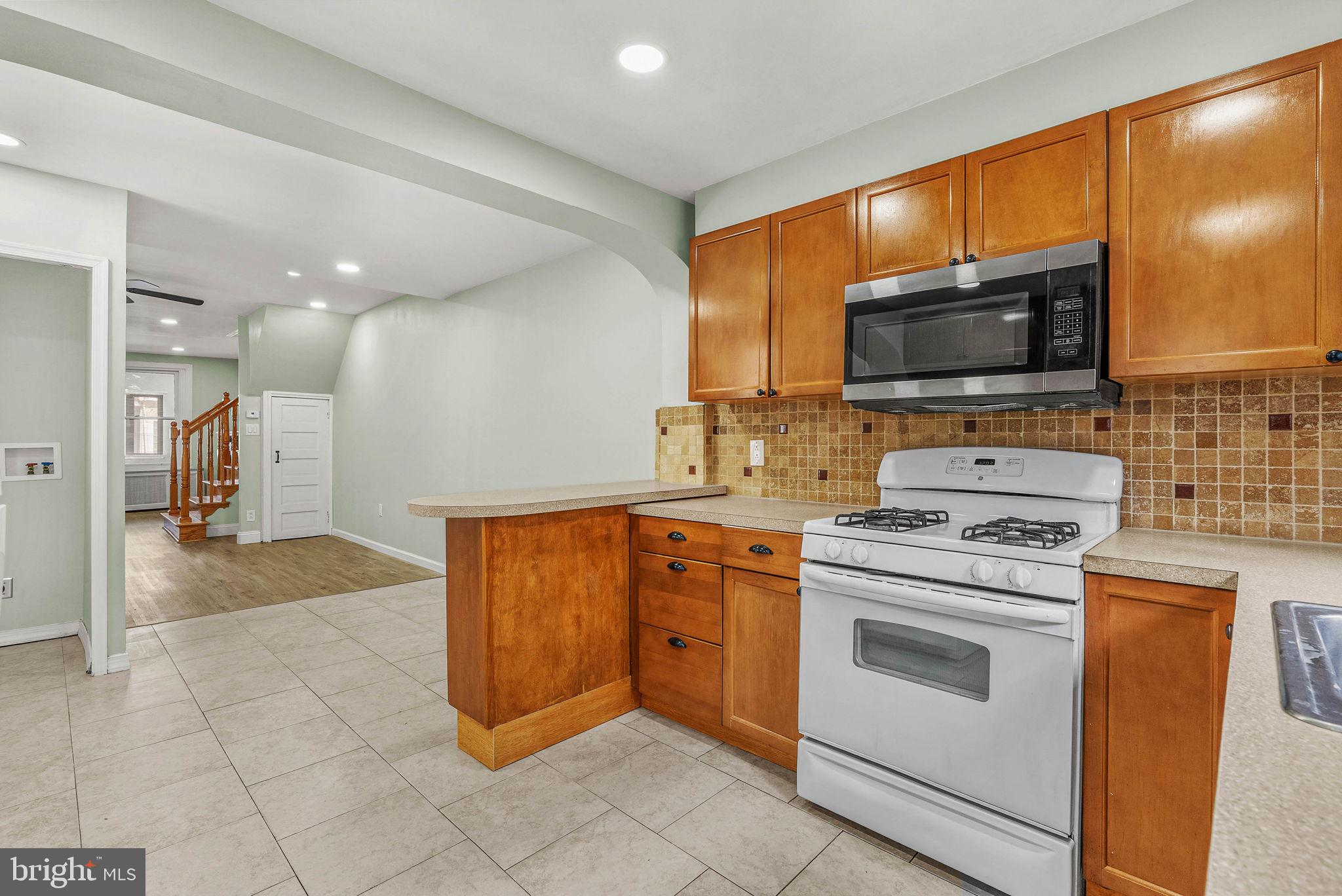 POINT BREEZE - Residential