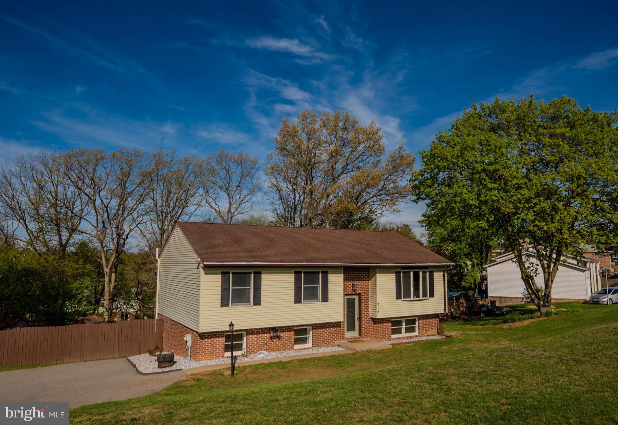 WALNUT RIDGE - Residential