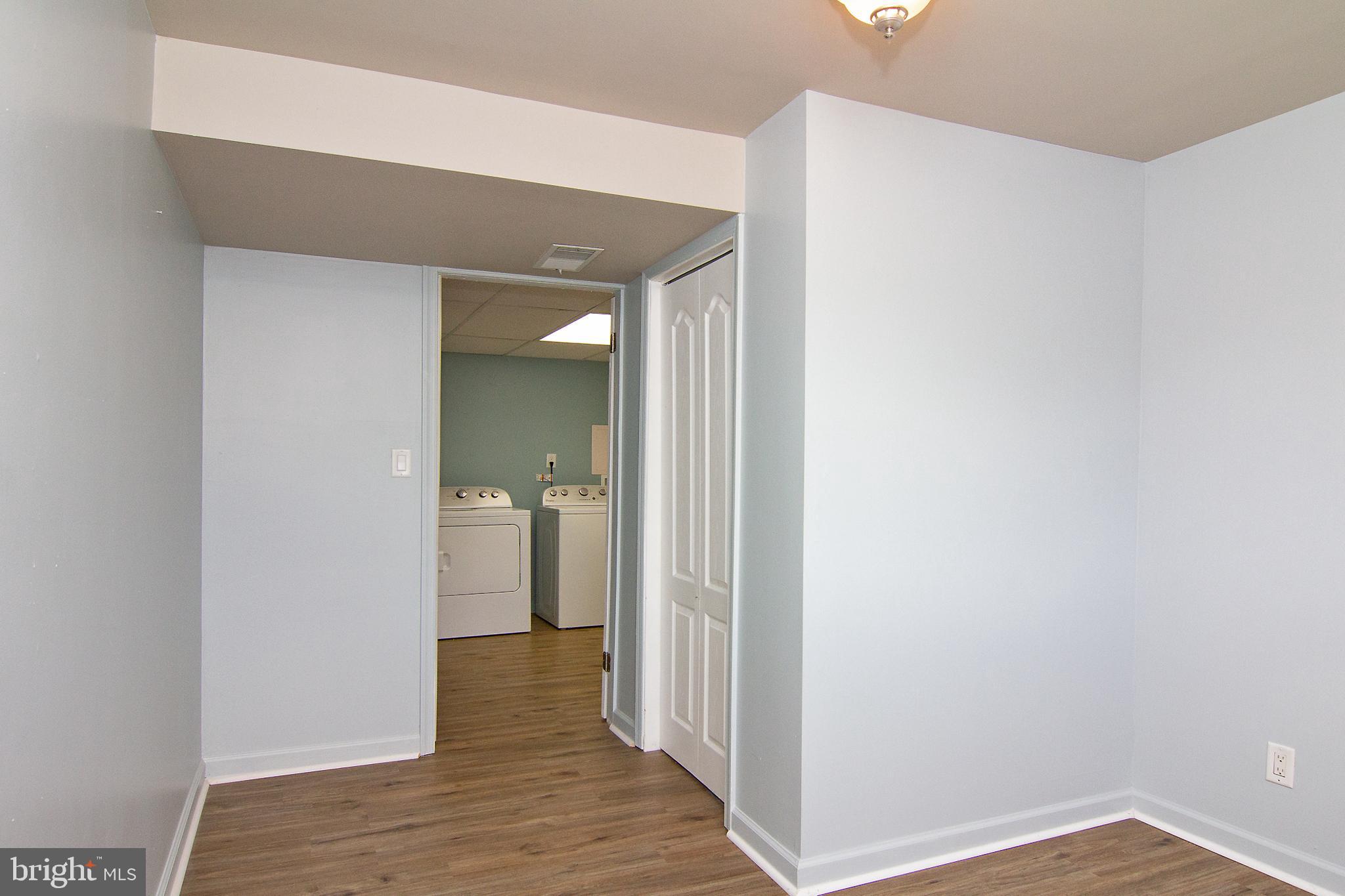 WALNUT RIDGE - Residential