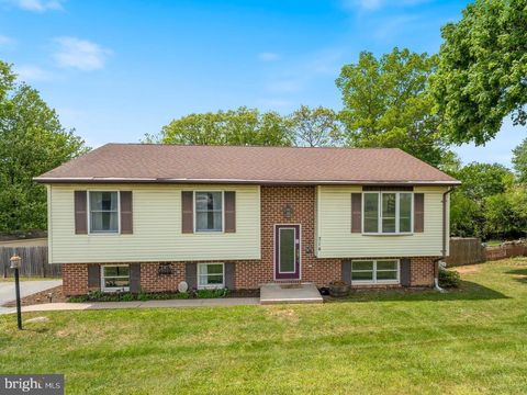 714 REDWOOD DRIVE WESTMINSTER MD 21157