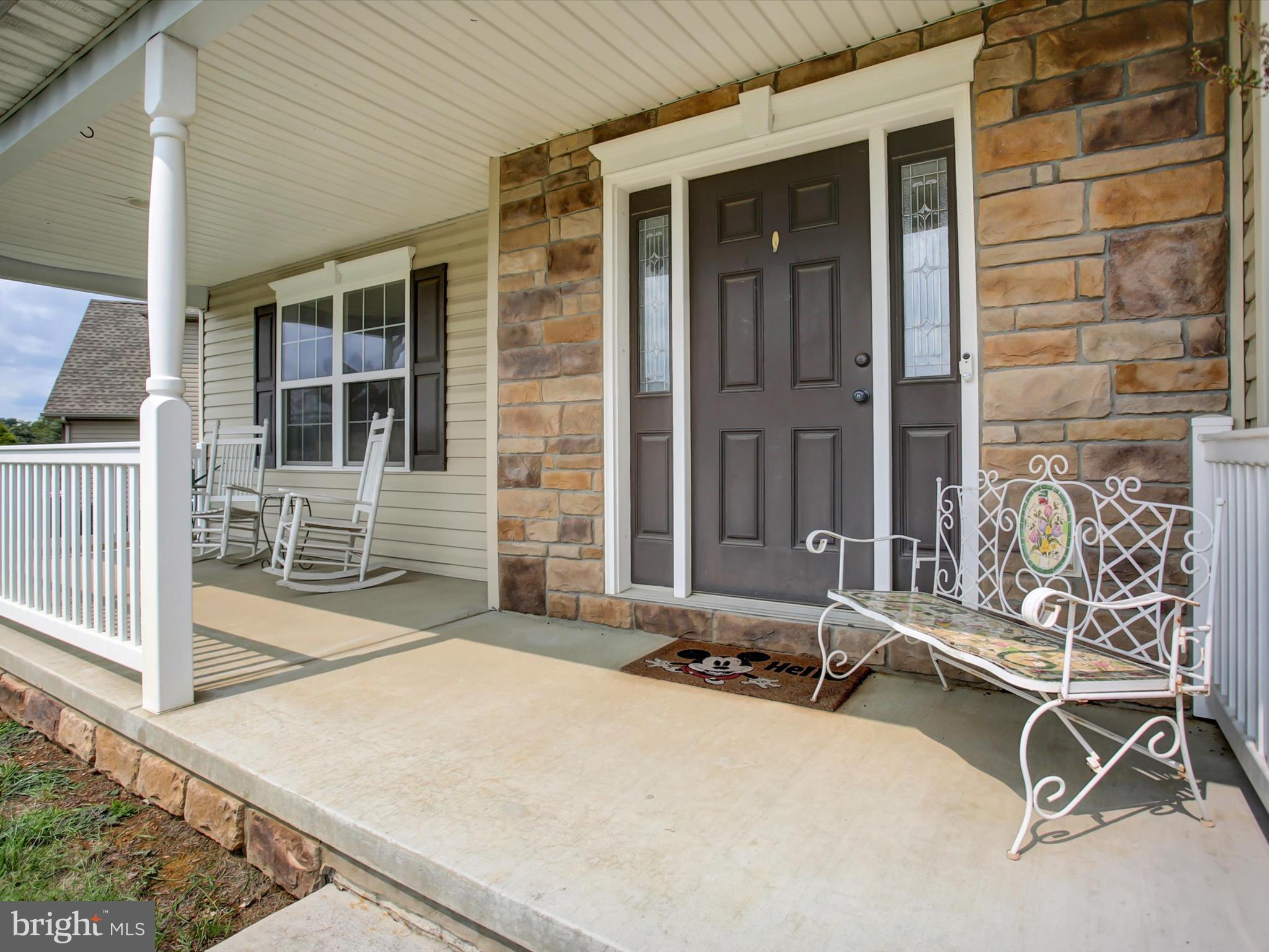 ROLLING HILLS - Residential