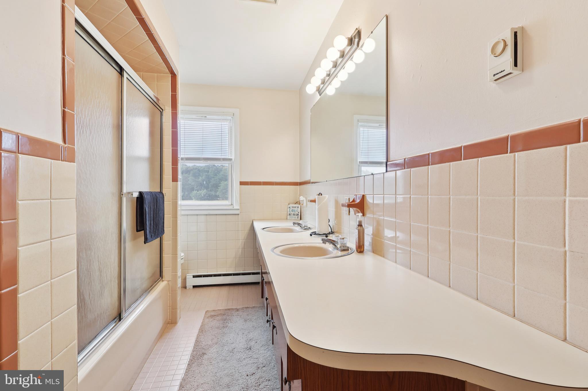 MILLVILLE - Residential