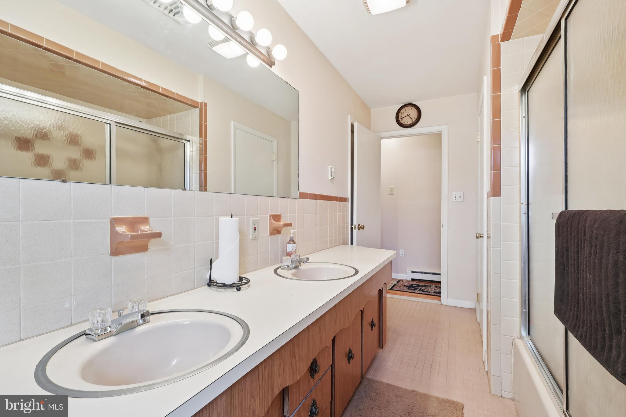 MILLVILLE - Residential