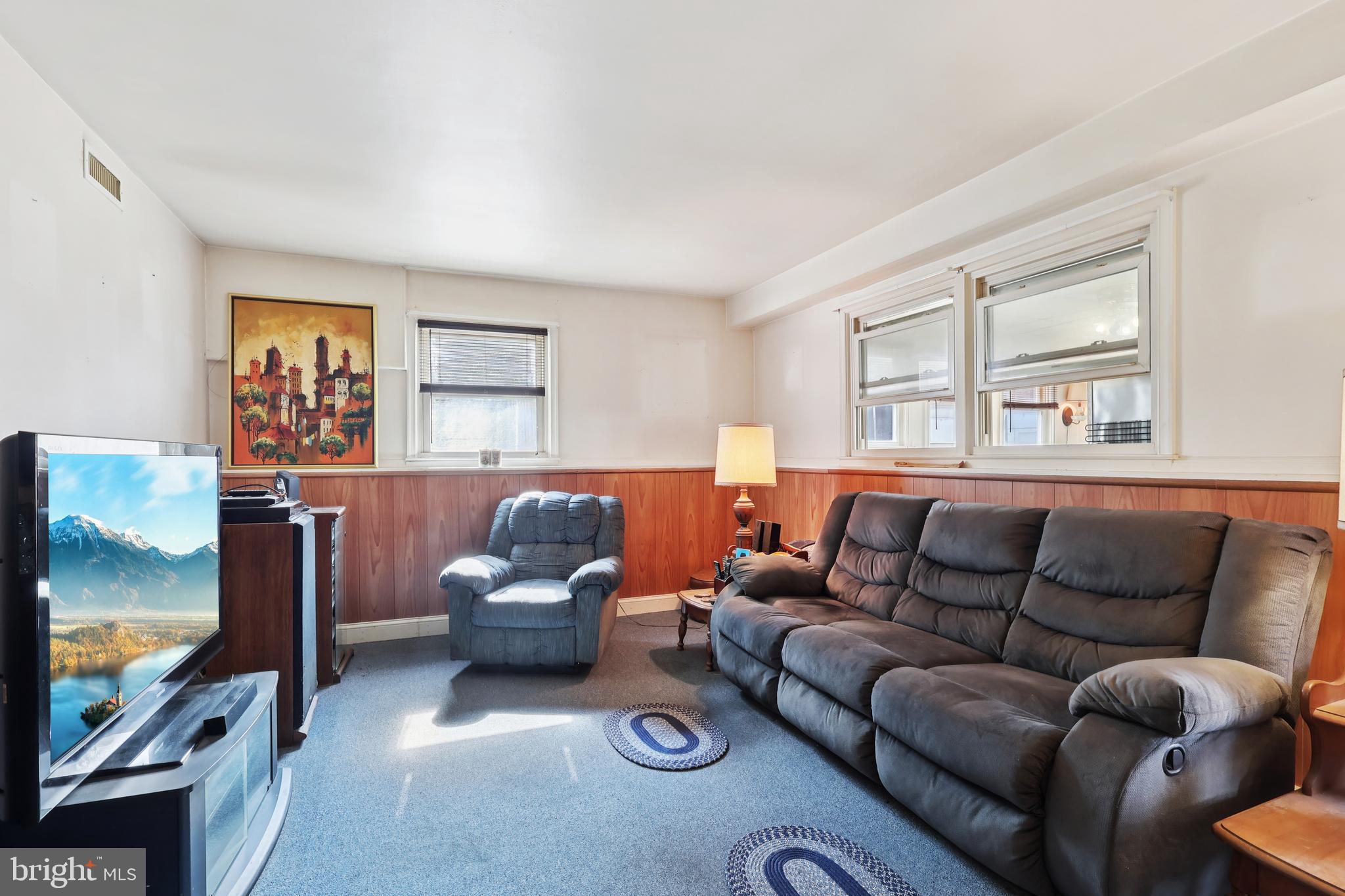 MILLVILLE - Residential