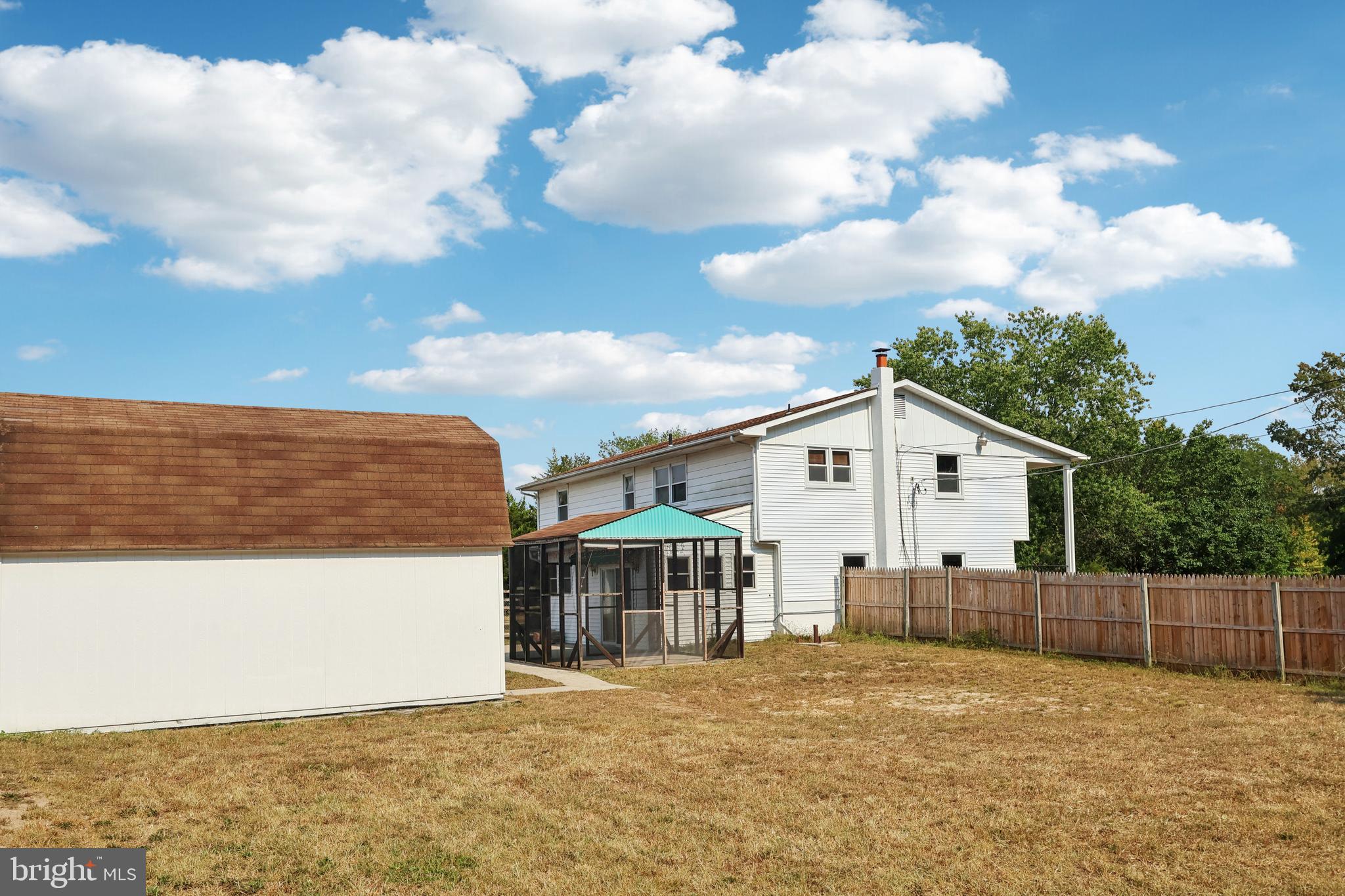 MILLVILLE - Residential