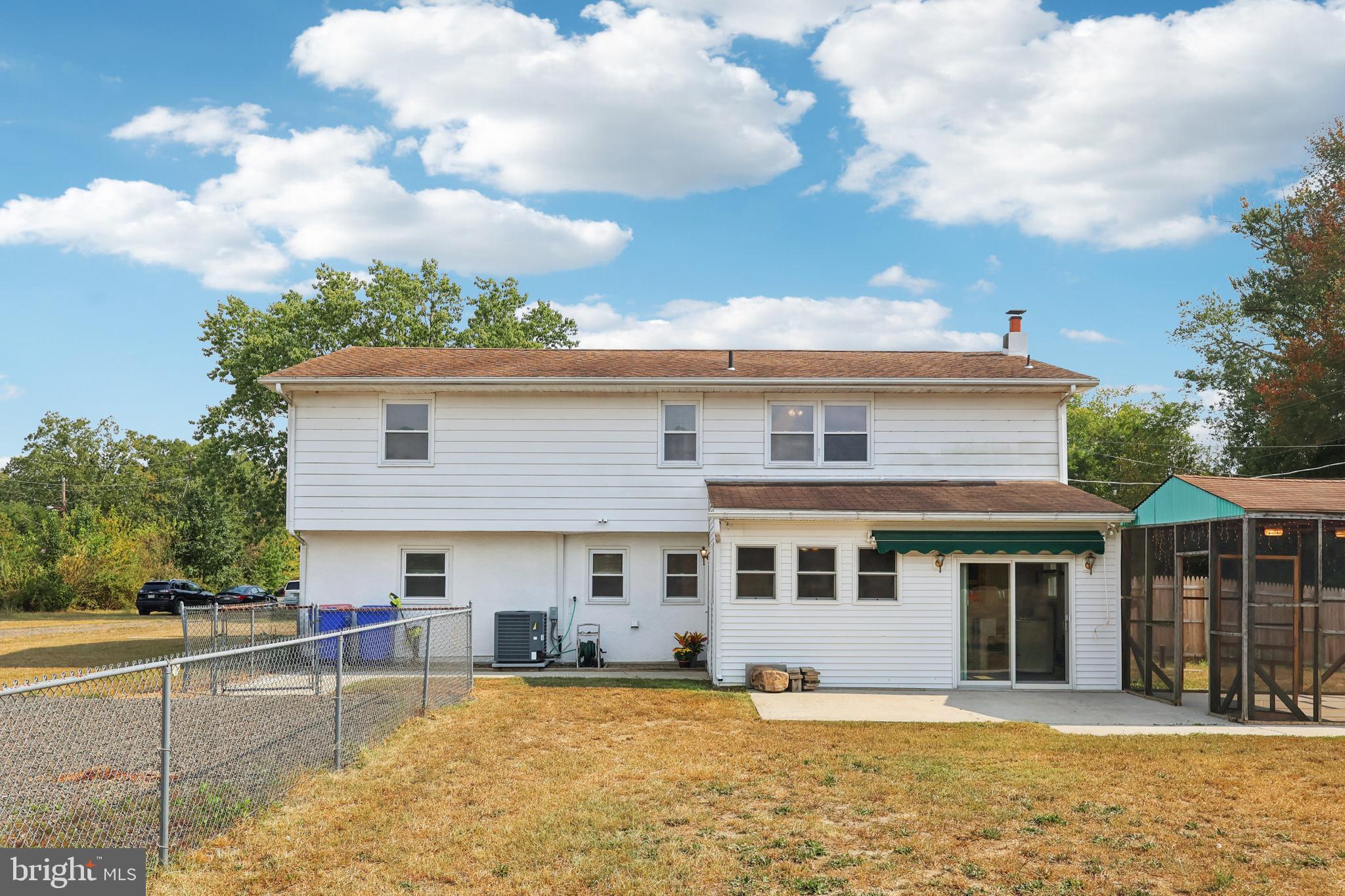 MILLVILLE - Residential