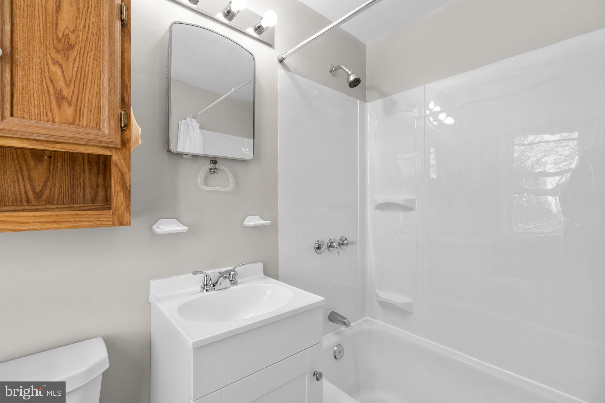 HILLENDALE PARK - Residential