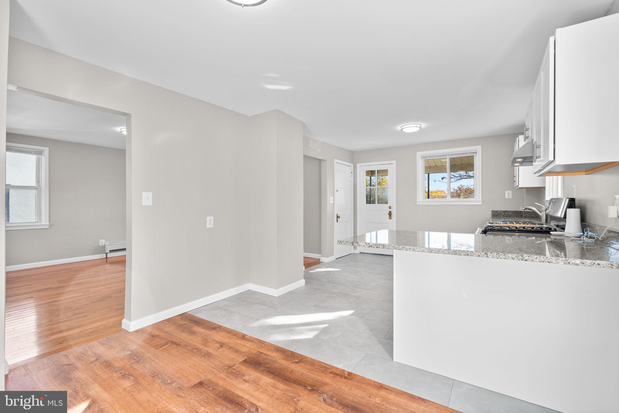 HILLENDALE PARK - Residential