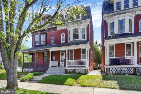 Photo of 704 Madison Avenue, YORK, PA 17404 (MLS # PAYK2102828)