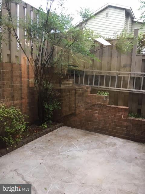 GERMANTOWN PARK - Residential Lease